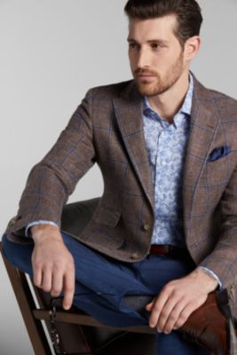 brown and blue plaid sport coat