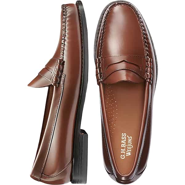 1940s Men’s Shoes: Men’s Vintage Shoe History G.H.BASS  Mens G.H.BASS Larson Weejuns  Moc-Toe Slip-On Loafers Cognac - Size 13 D-Width $174.99 AT vintagedancer.com