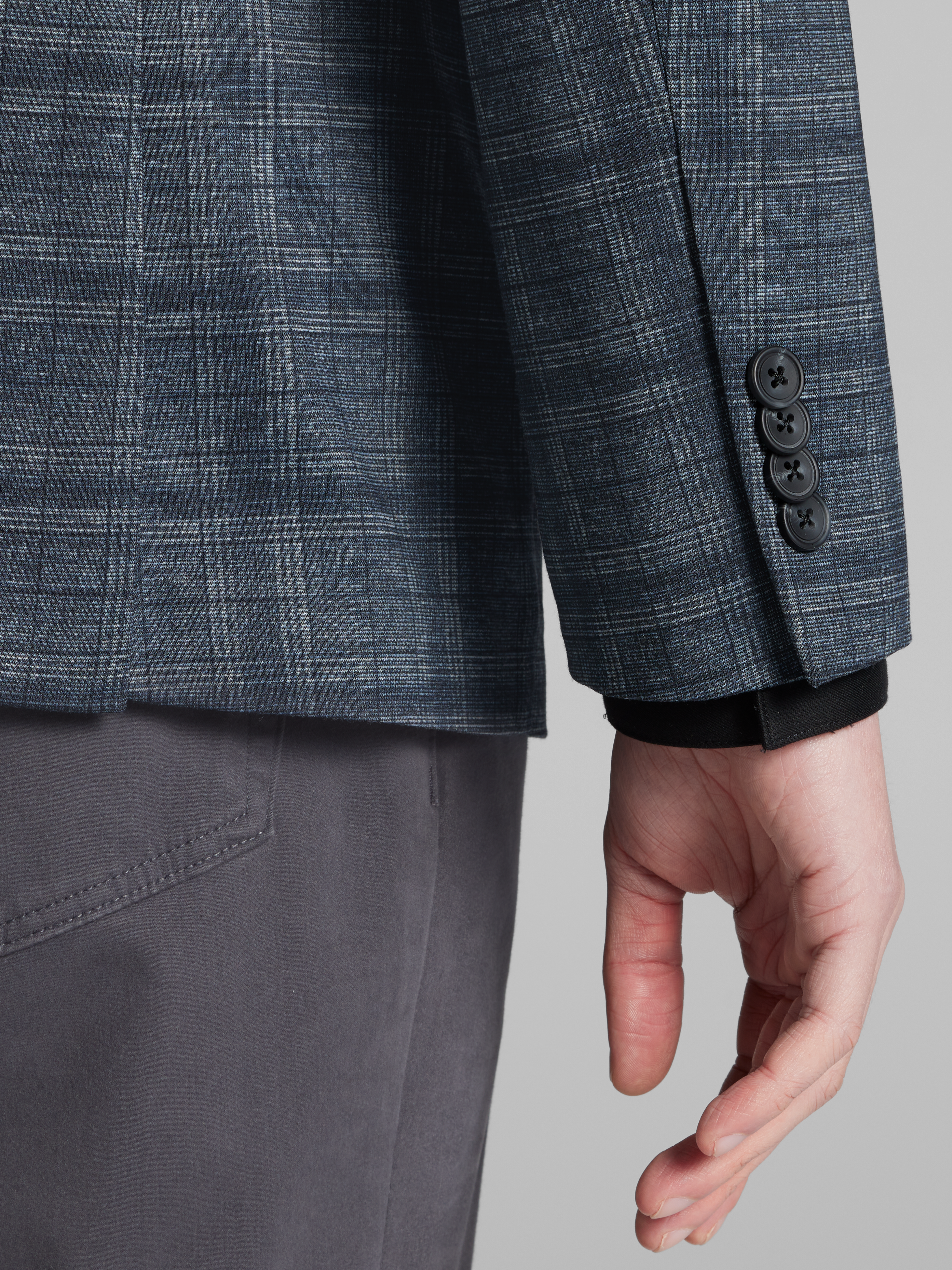 Slim Fit Plaid Knit Sport Coat