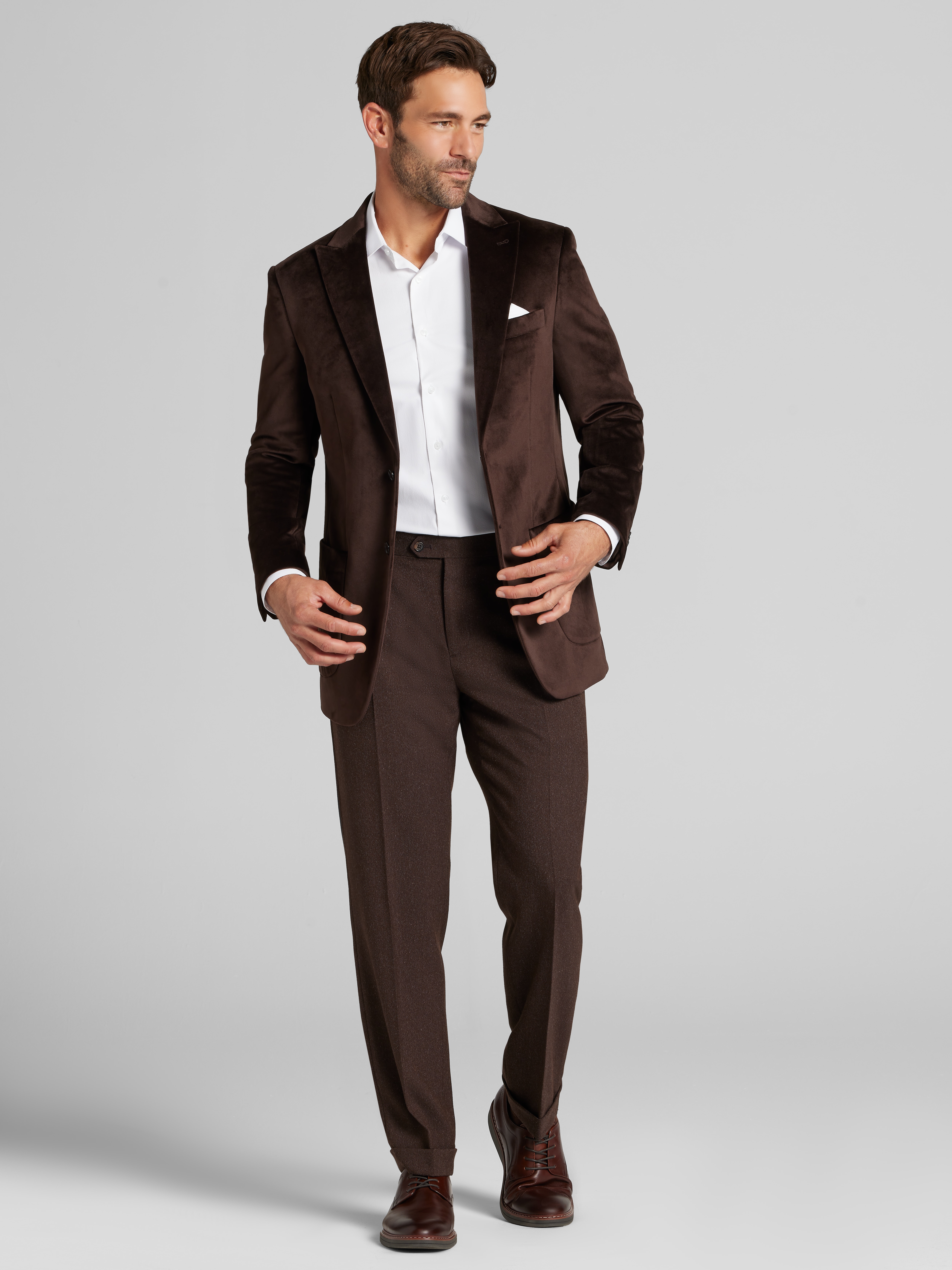 Modern Fit Peak Lapel Velvet Sport Coat