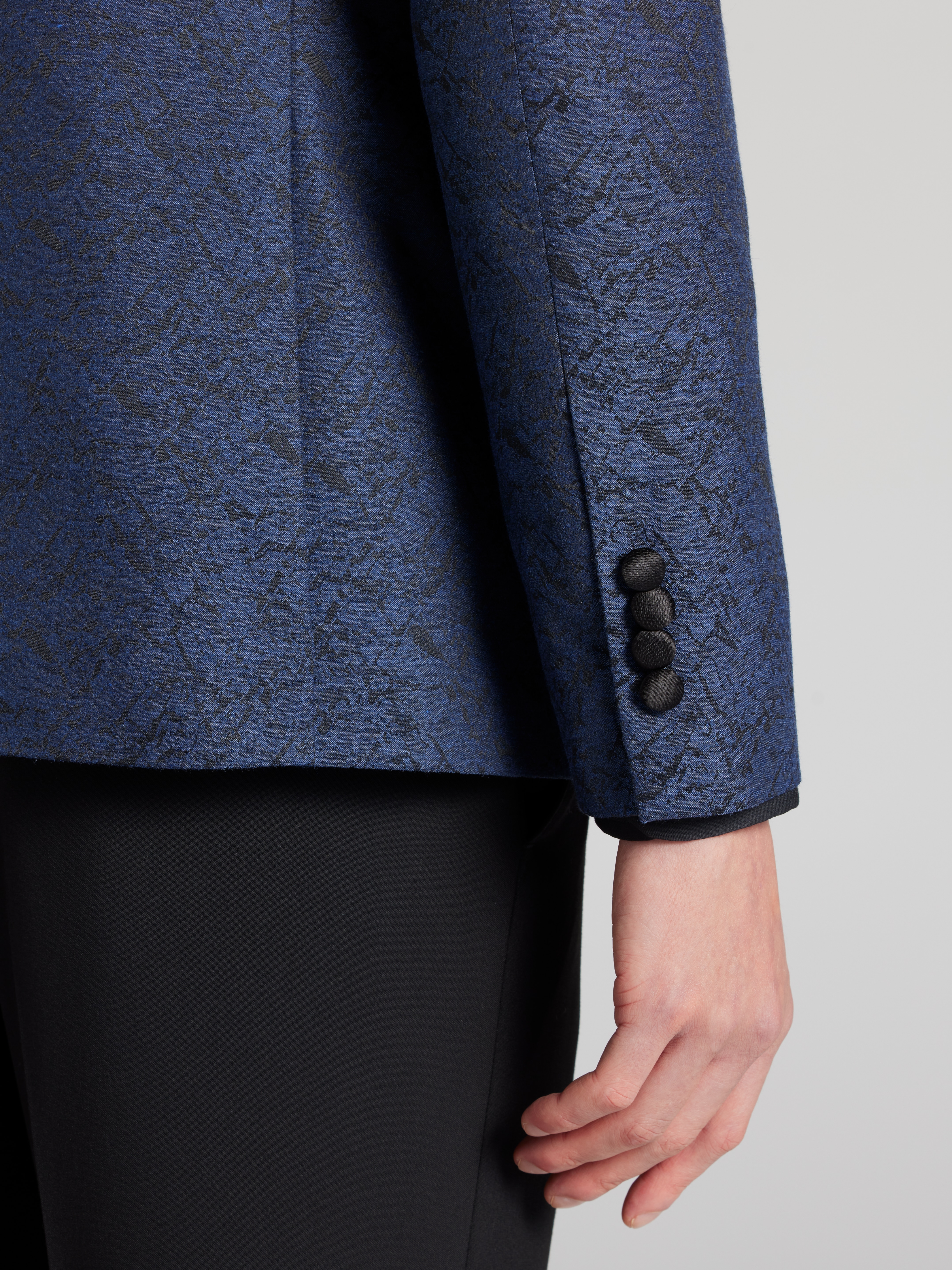 Slim Fit Jacquard Dinner Jacket