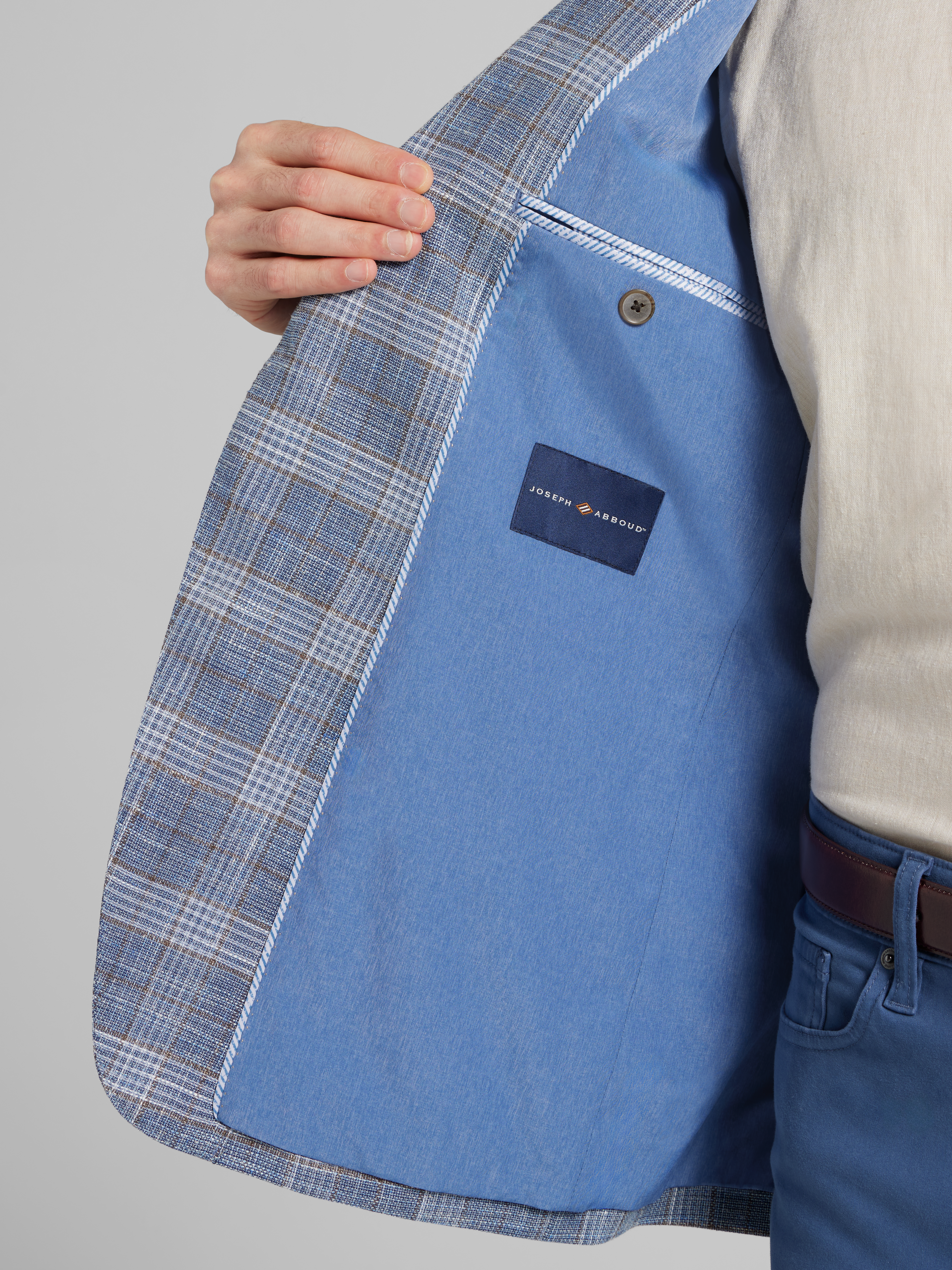 Modern Fit Wool Blend Plaid Sport Coat