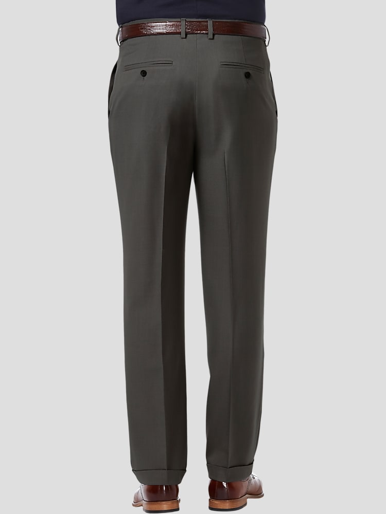 Haggar Premium Comfort Classic Fit Pleat Front Pant, Charcoal Gray | Dress  Pants | Men's Wearhouse