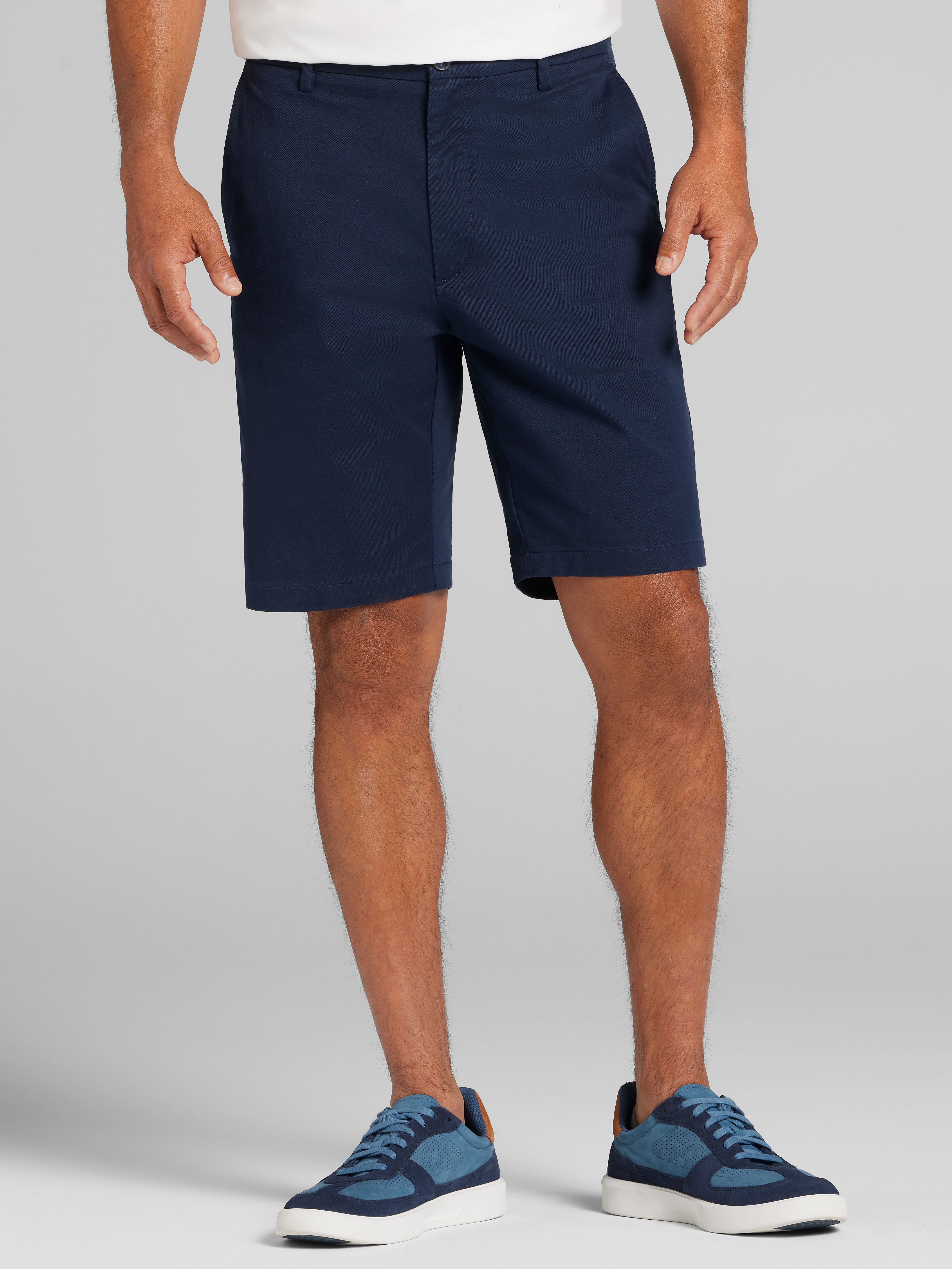 Modern Fit Stretch Chino Shorts