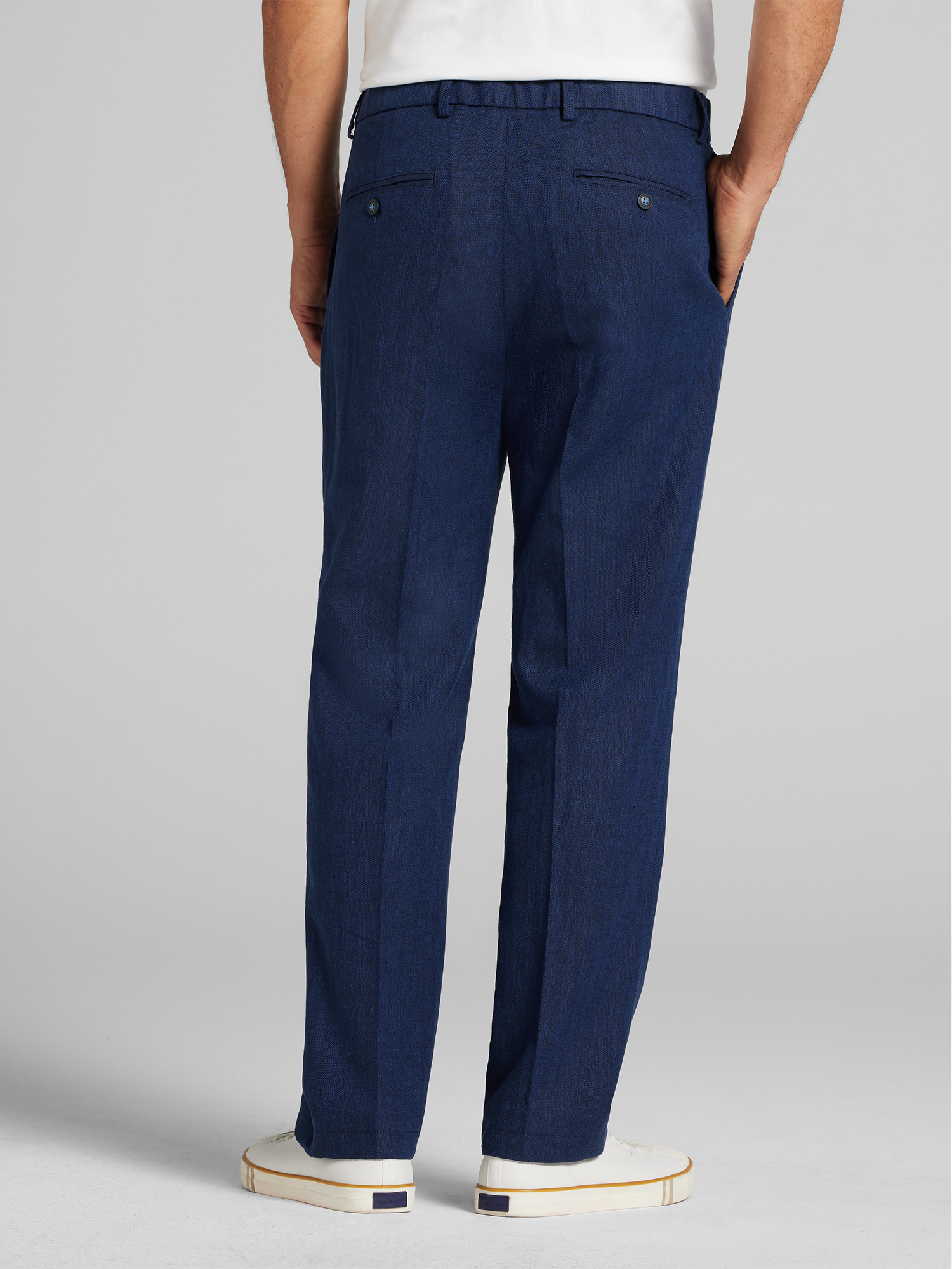 Modern Fit Pleated Stretch Linen Blend Chinos