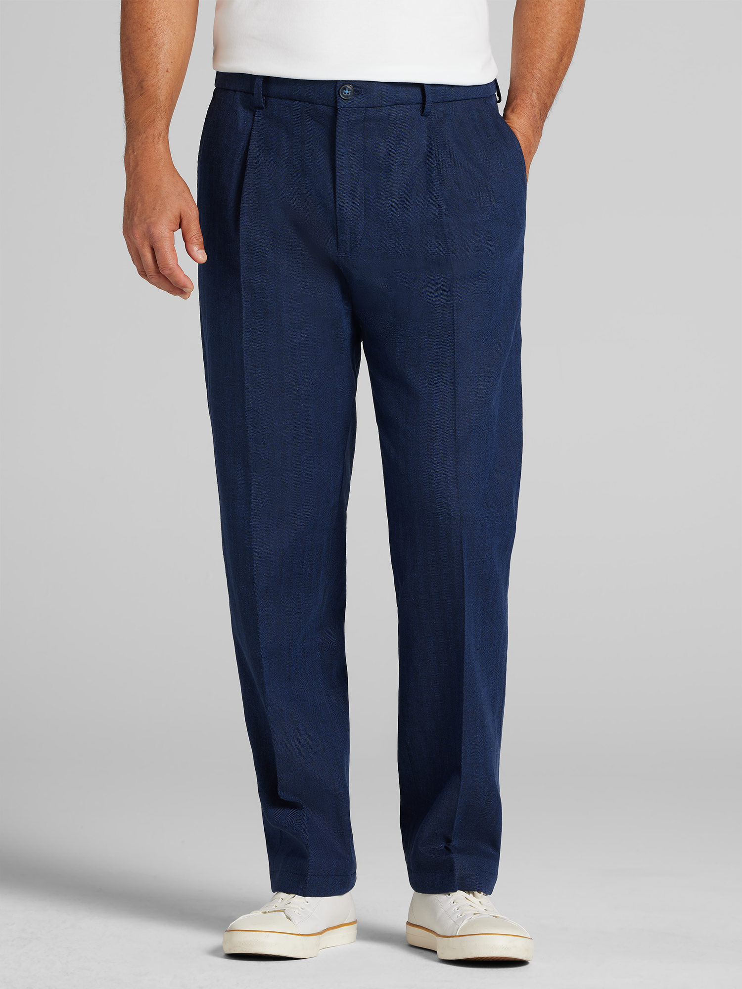 Modern Fit Pleated Stretch Linen Blend Chinos