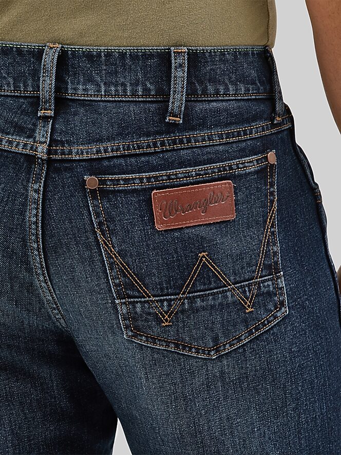 Wrangler Retro Slim Fit Straight Leg Jeans