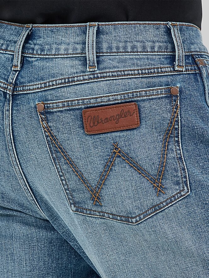 Wrangler Retro Relaxed Fit Bootcut Jean
