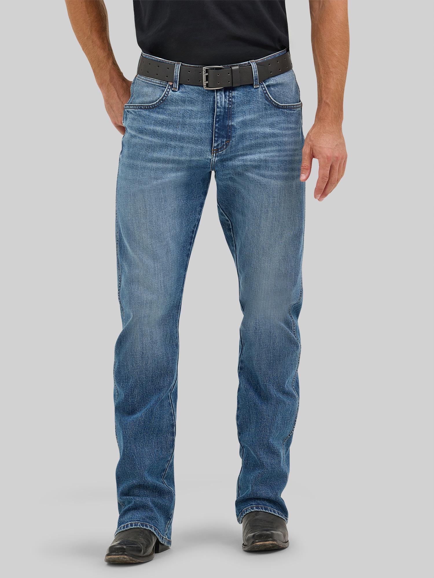 Wrangler Retro Relaxed Fit Bootcut Jean In Harris
