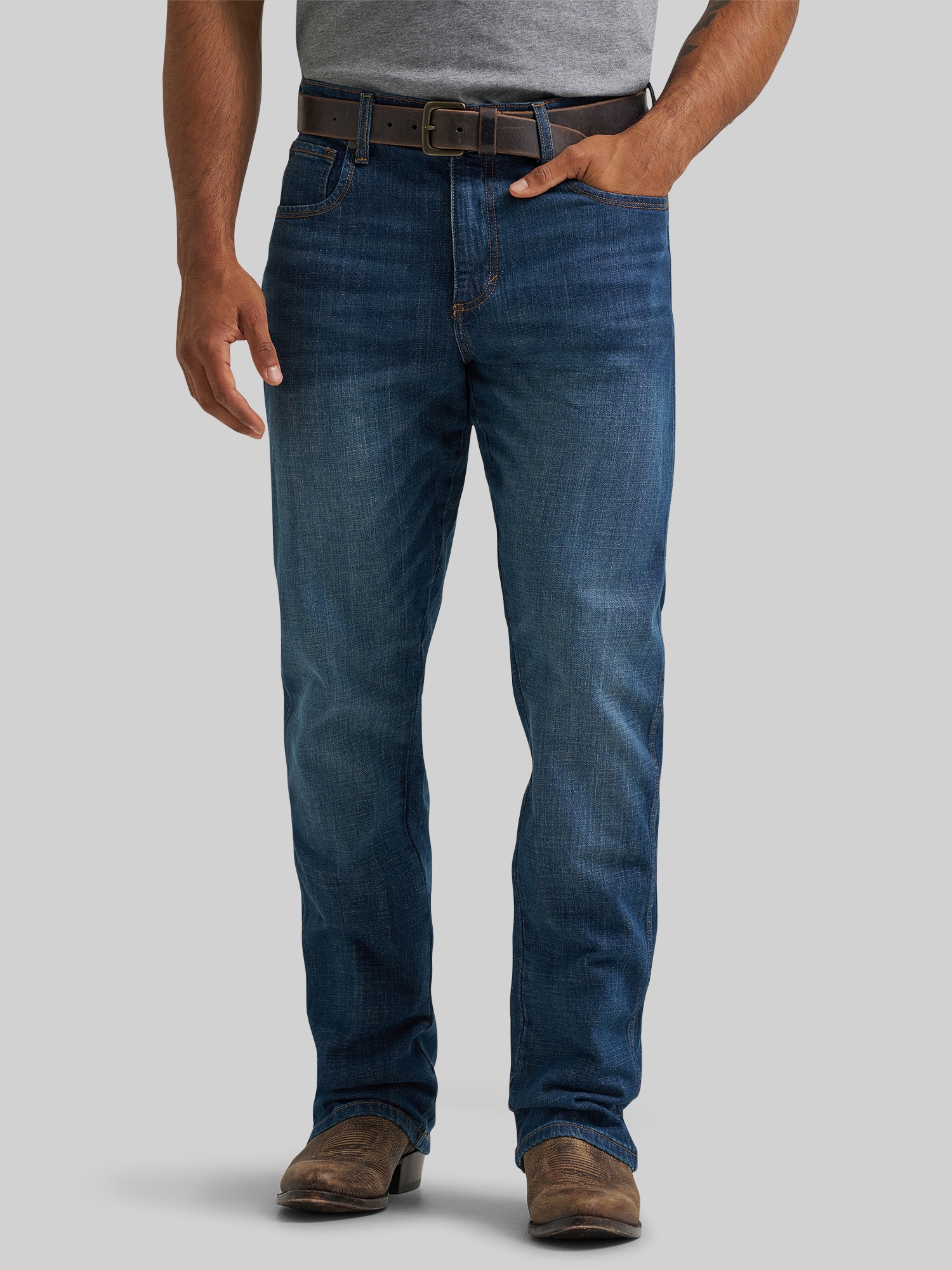 Wrangler Retro Relaxed Fit Bootcut Jeans In Jackson Hole