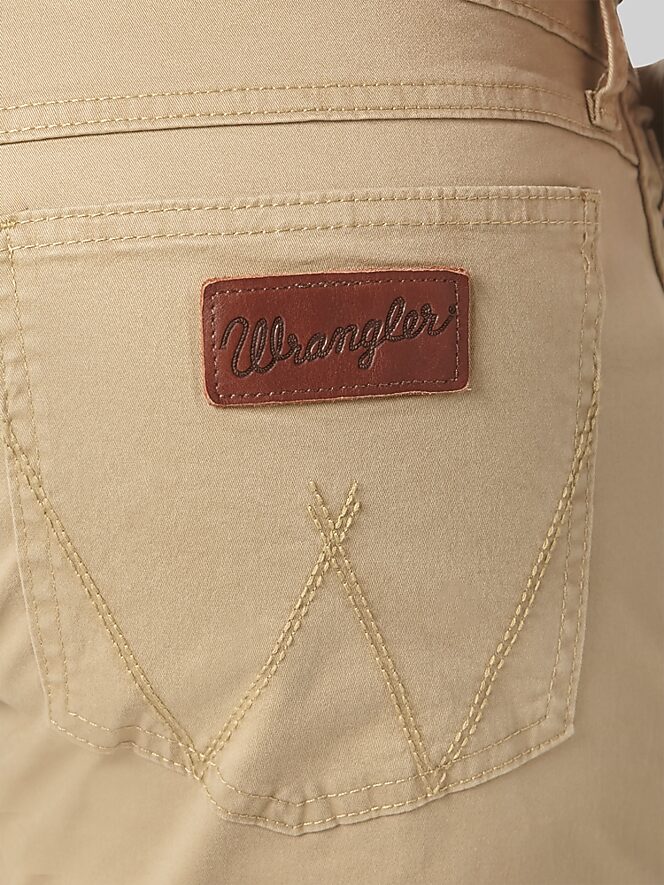 Wrangler Retro Slim Fit Straight Leg Pants