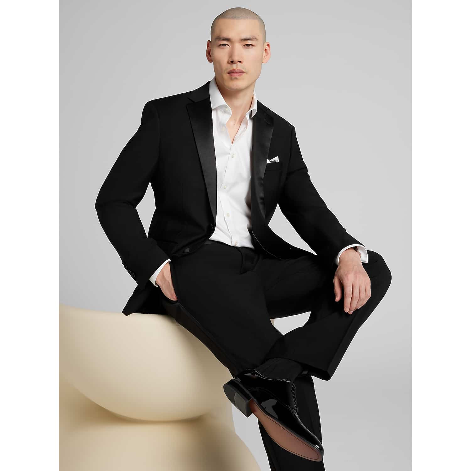 Pronto Uomo Platinum Classic Fit Wool Blend Tuxedo Jacket in Formal Black – Satin Notch Lapel Suit Separate for Weddings, Prom & Homecoming