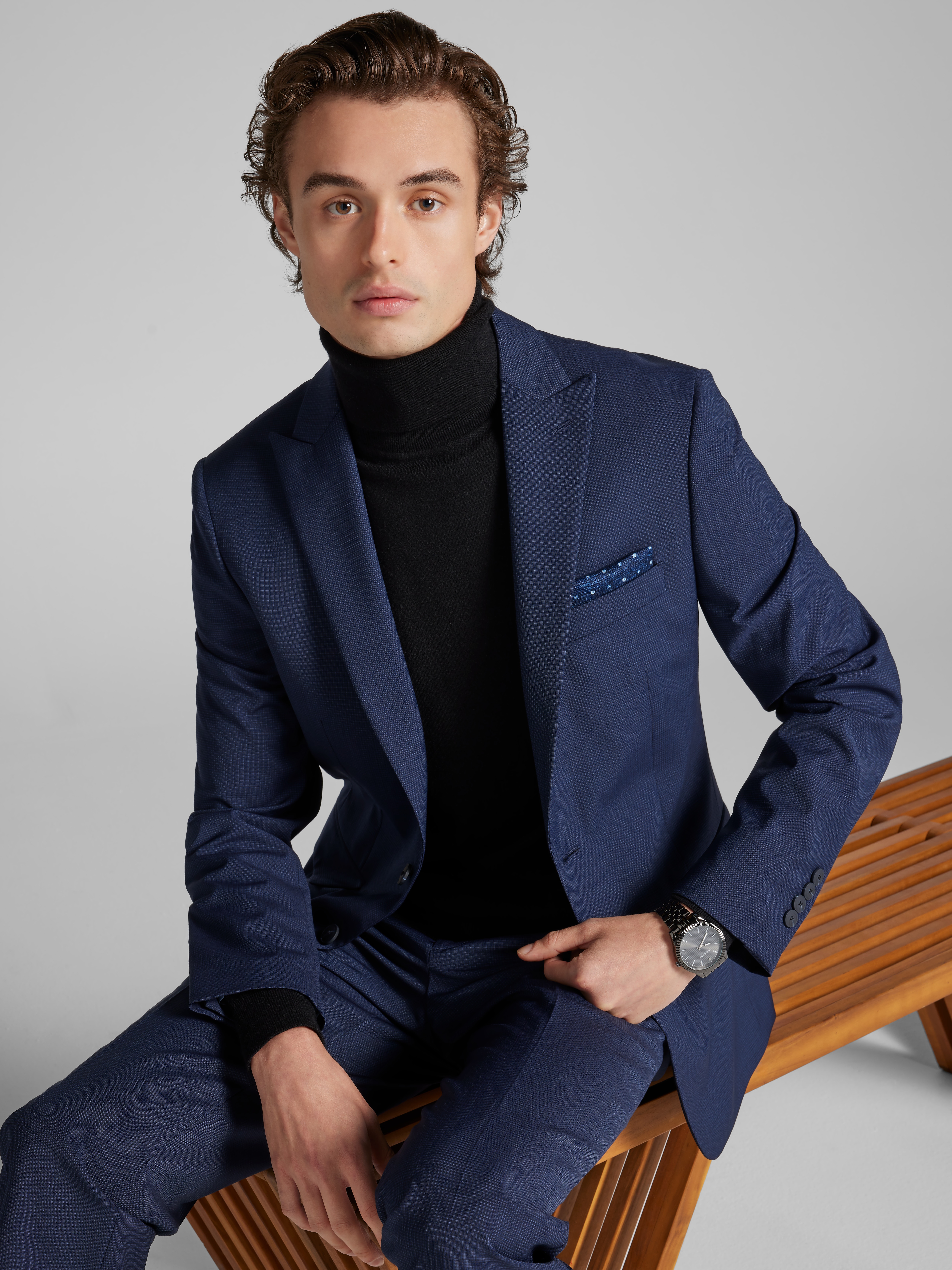 CHILLFLEX Slim Fit Tic Suit