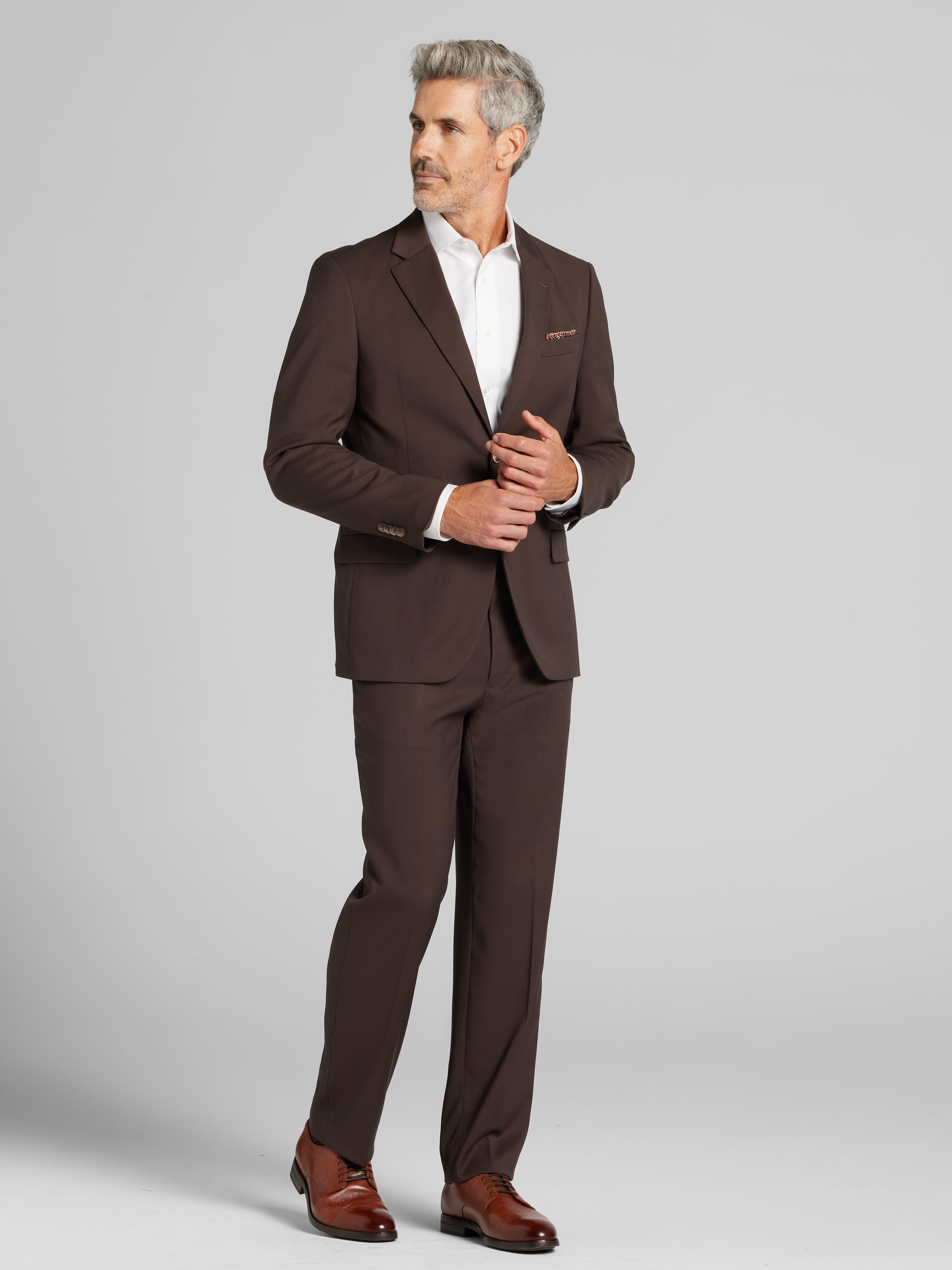Modern Fit Solid Suit