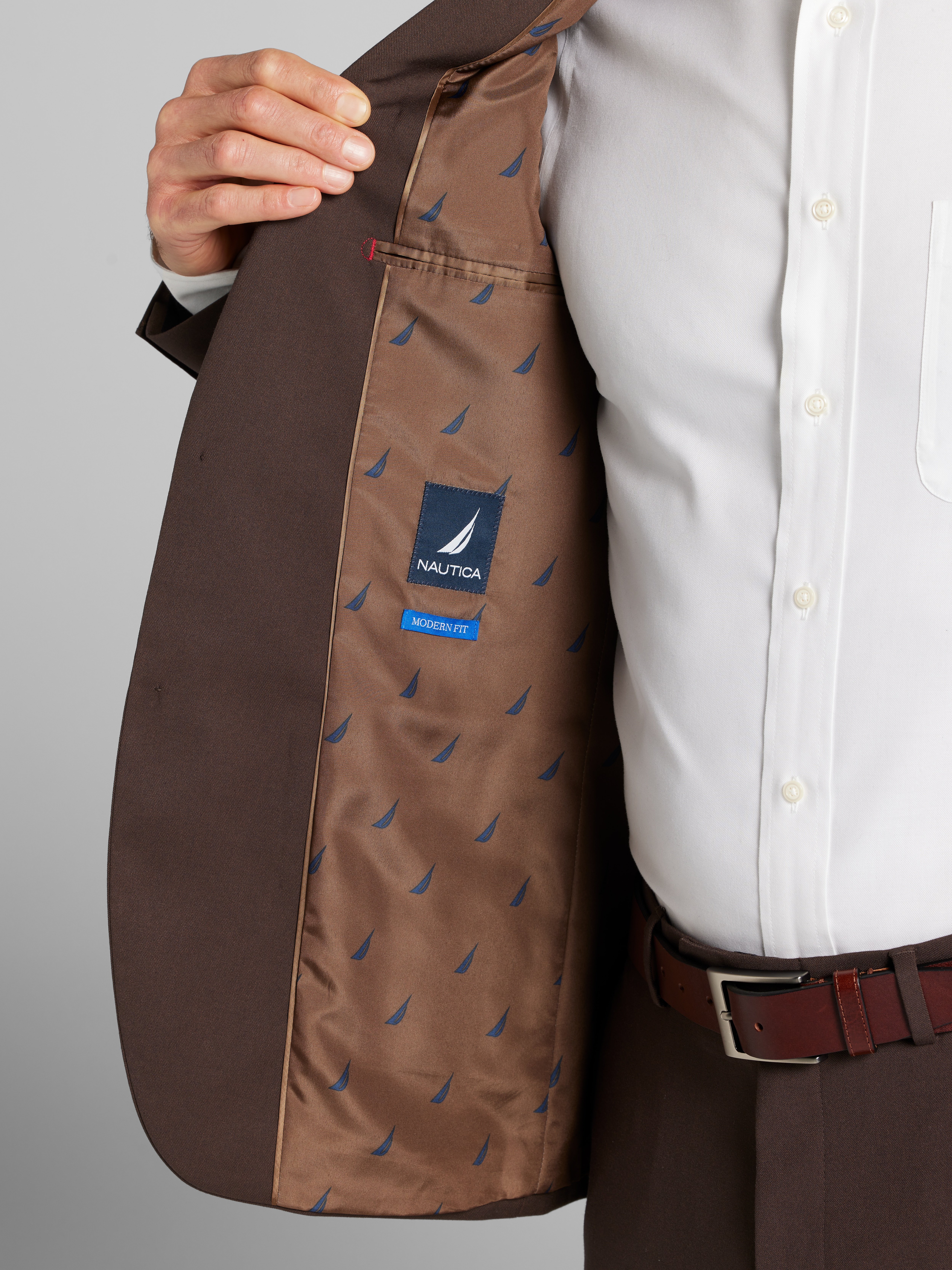 Modern Fit Solid Suit