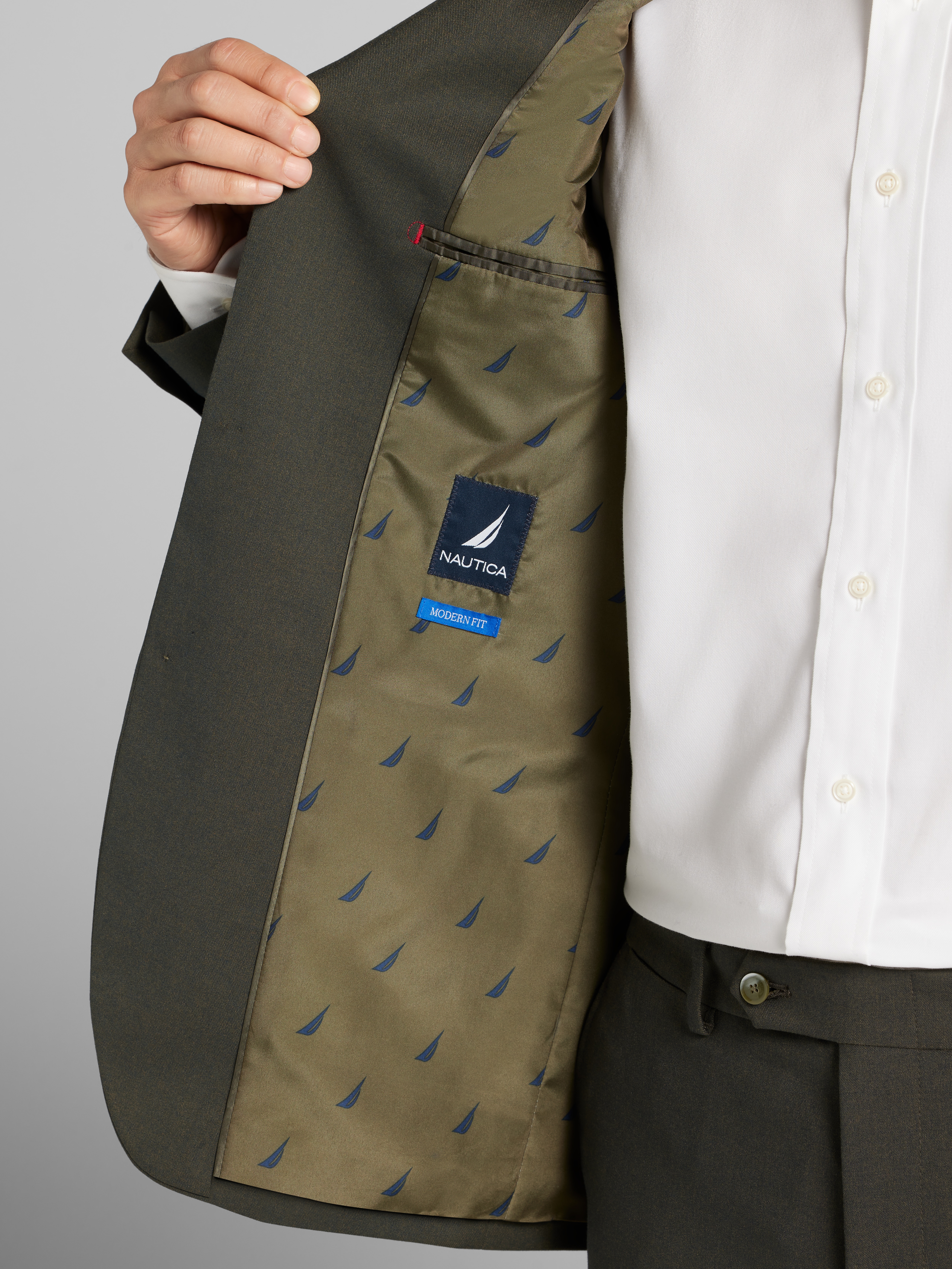 Modern Fit Solid Suit