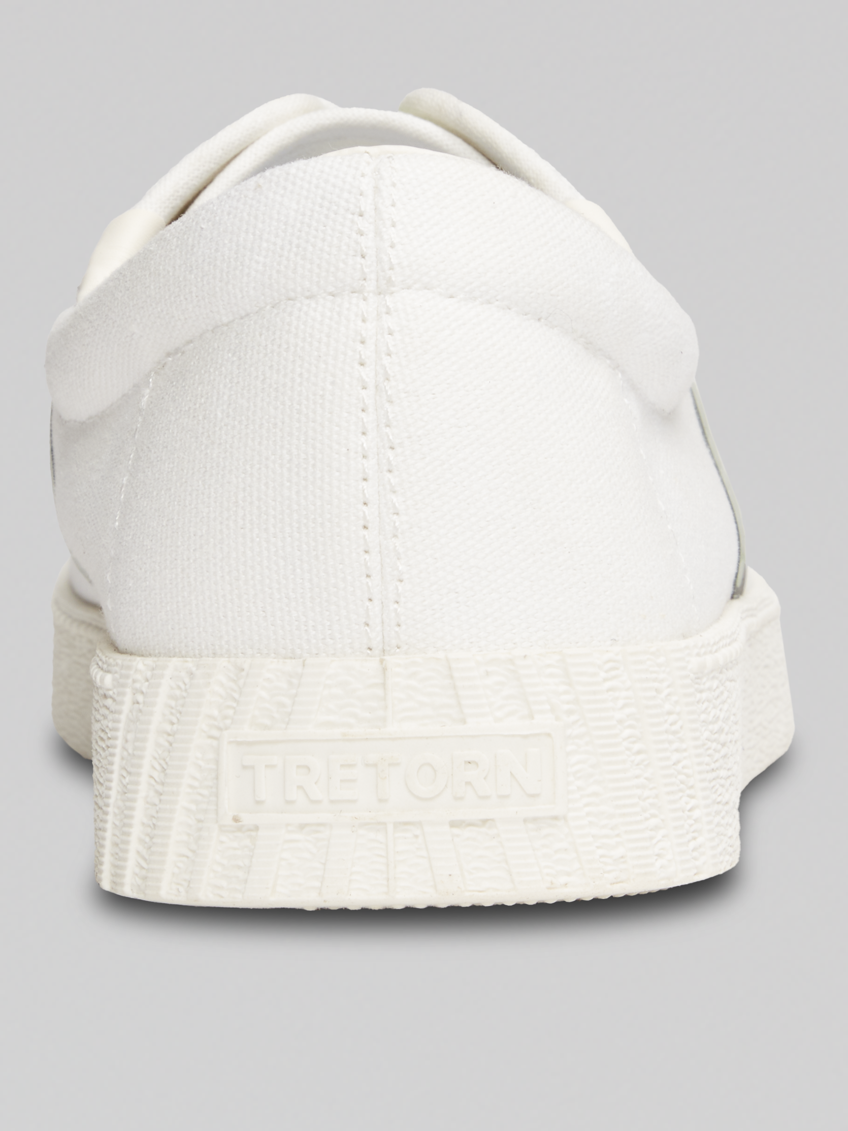 Nylite Canvas Sneakers