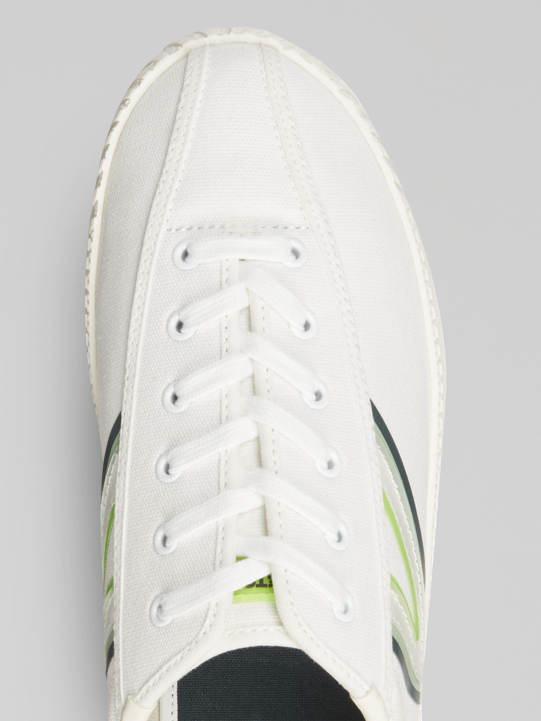 Nylite Canvas Sneakers