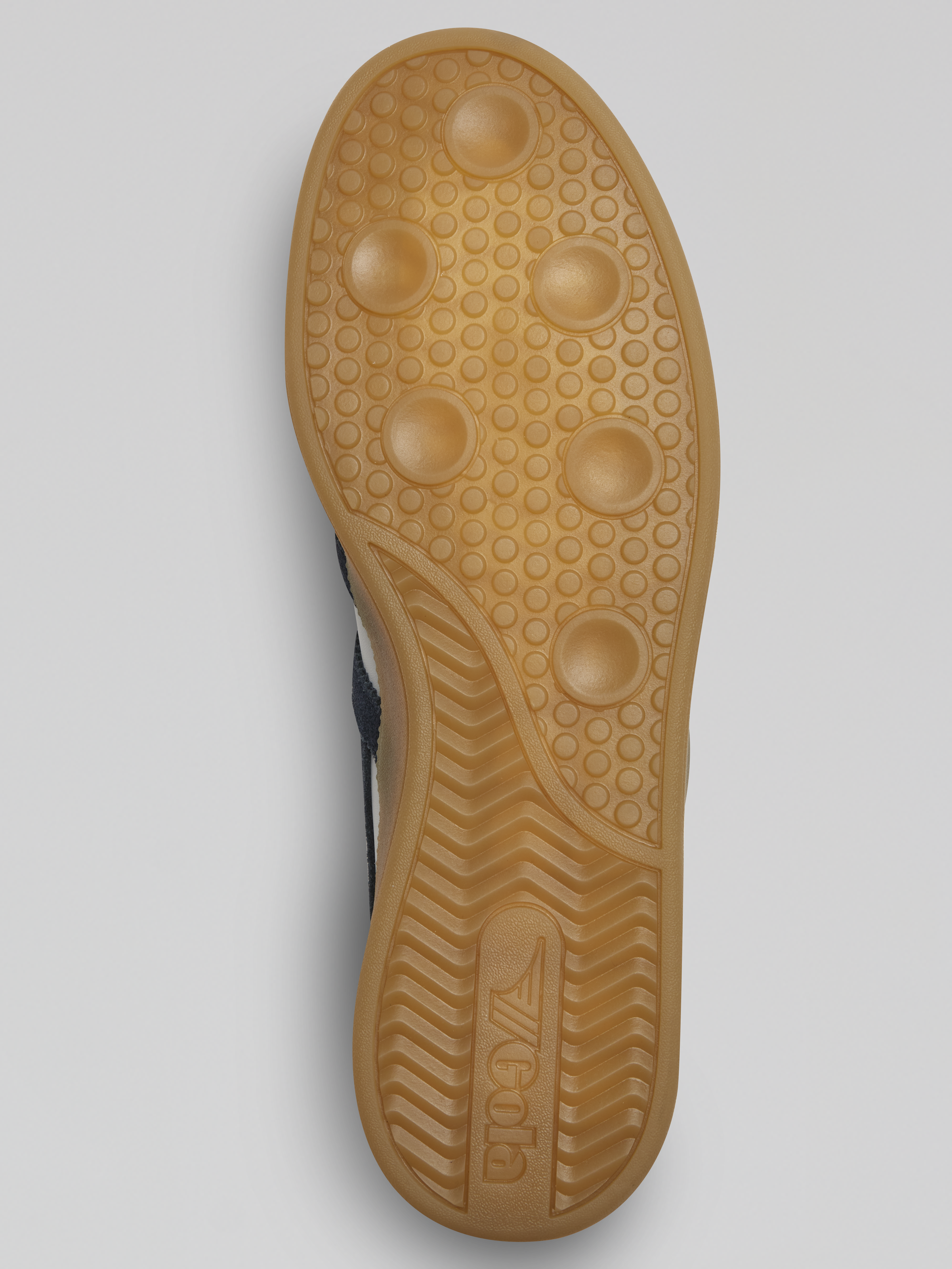 Viper T-Toe Gum Bottom Sneakers