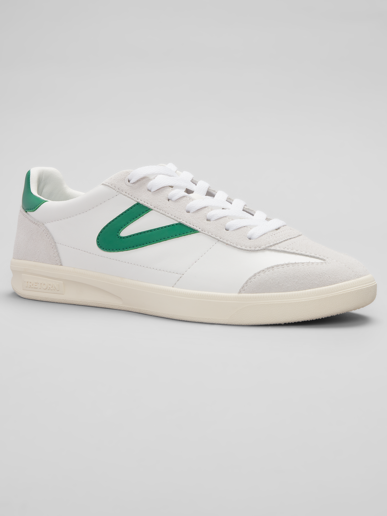 Skylar T-Toe Sneaker