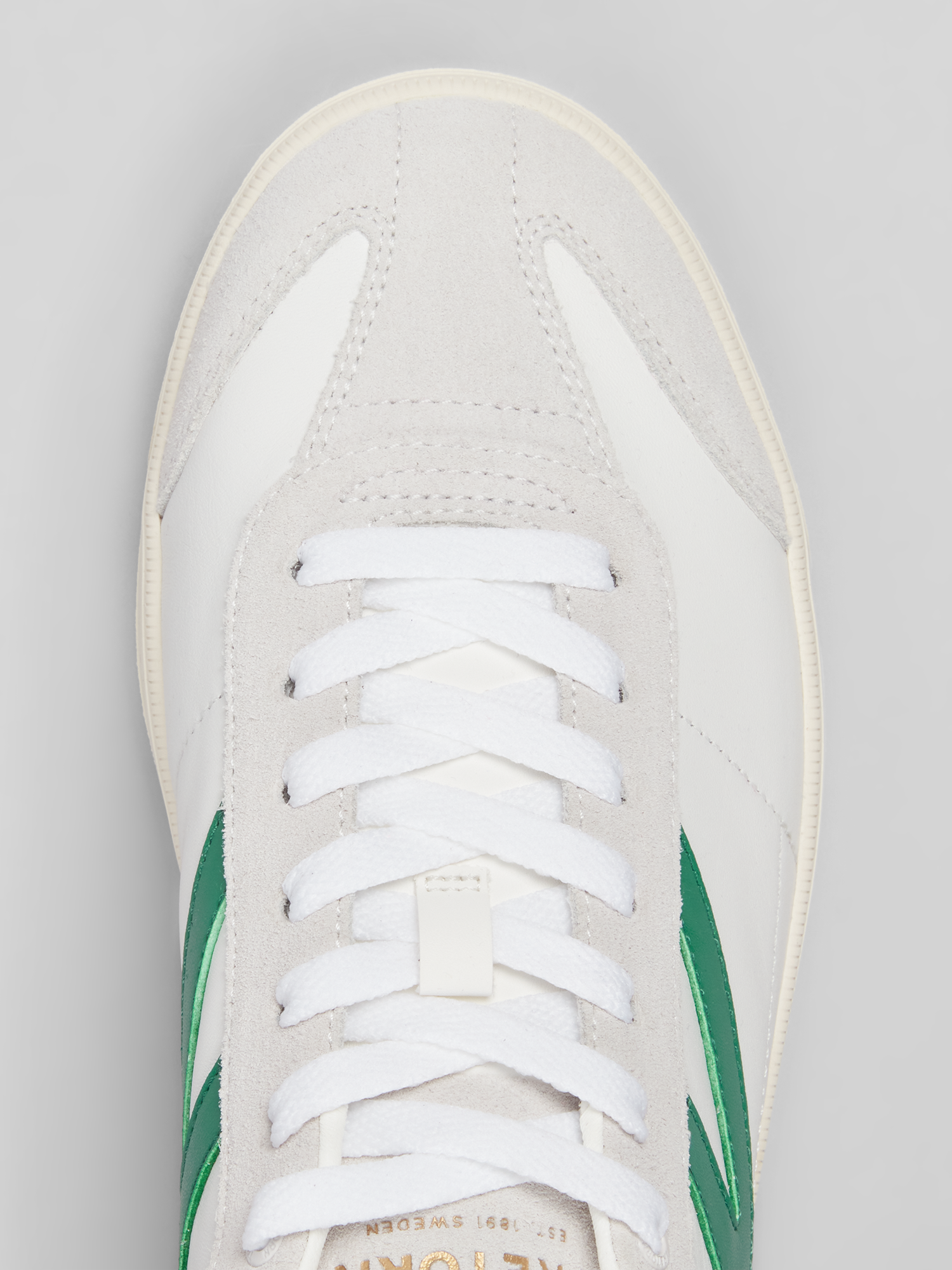 Skylar T-Toe Sneaker