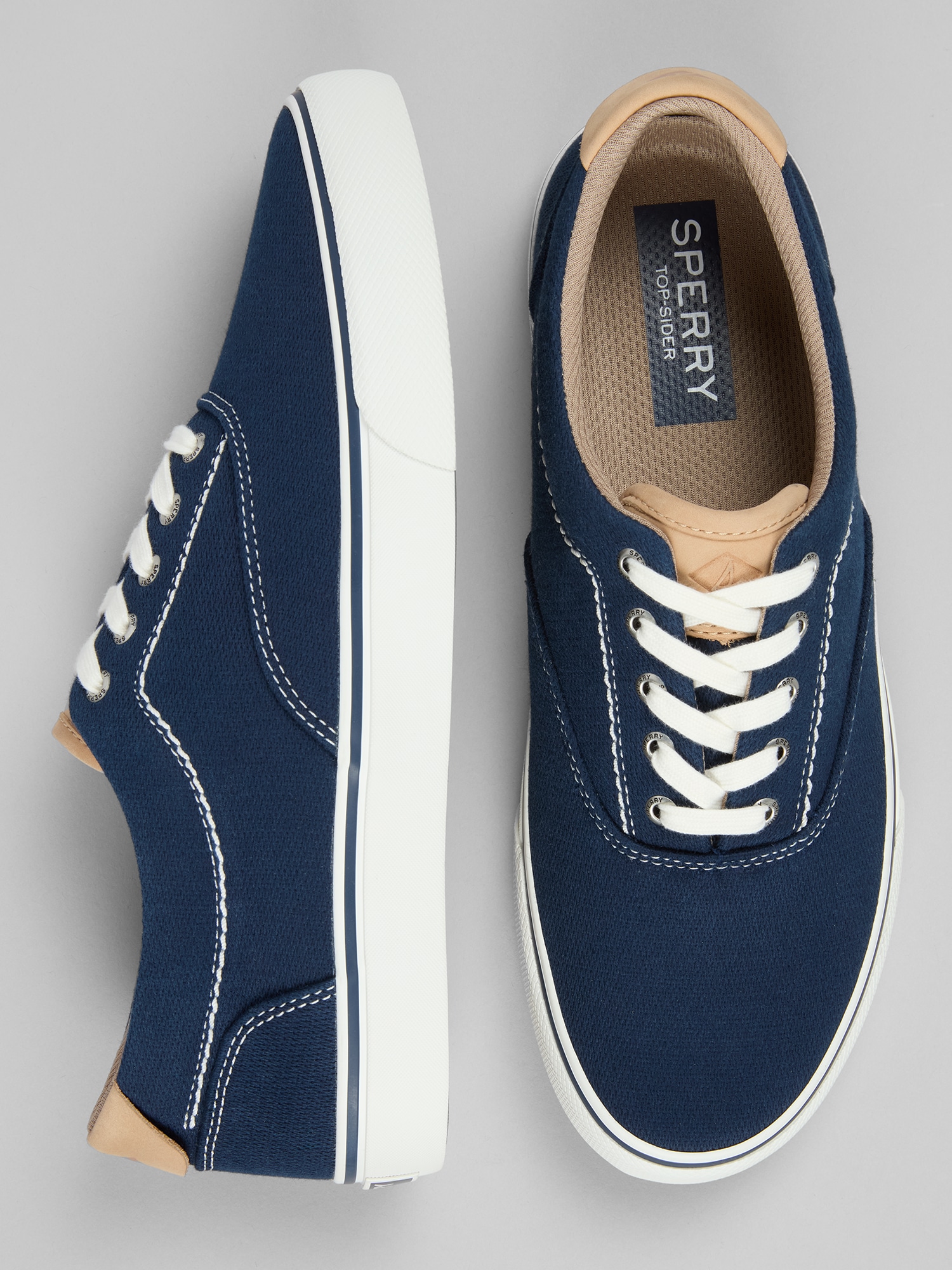 Helm CVO Sneakers
