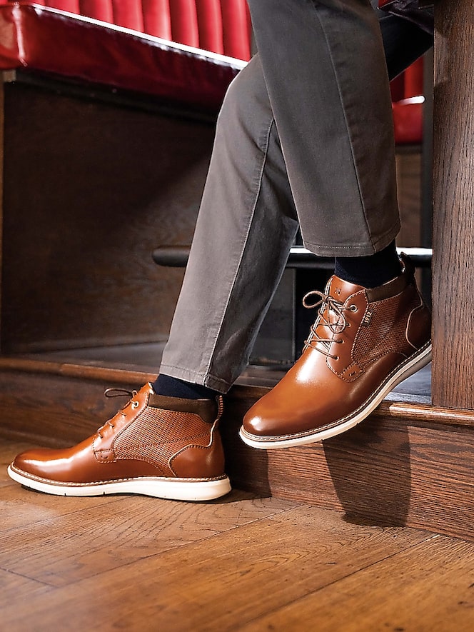 Nunn Bush Chase Plain Toe Chukka Boots