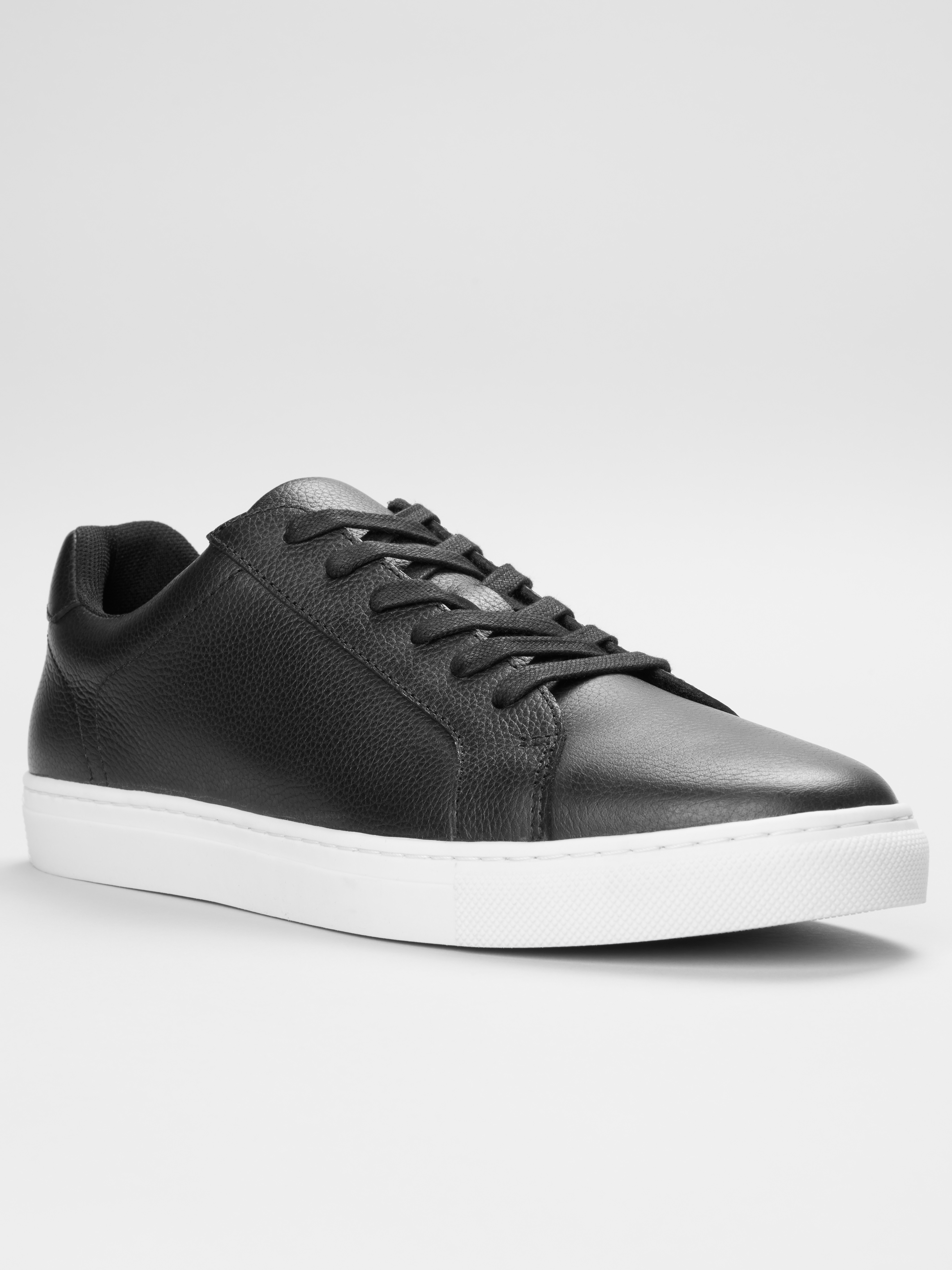 Pebble Grain Sneakers