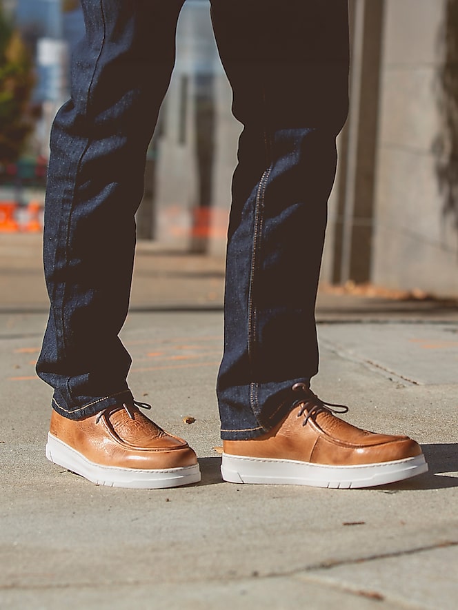 Bedstu Webmaster Low Top Moc Toe Sneakers