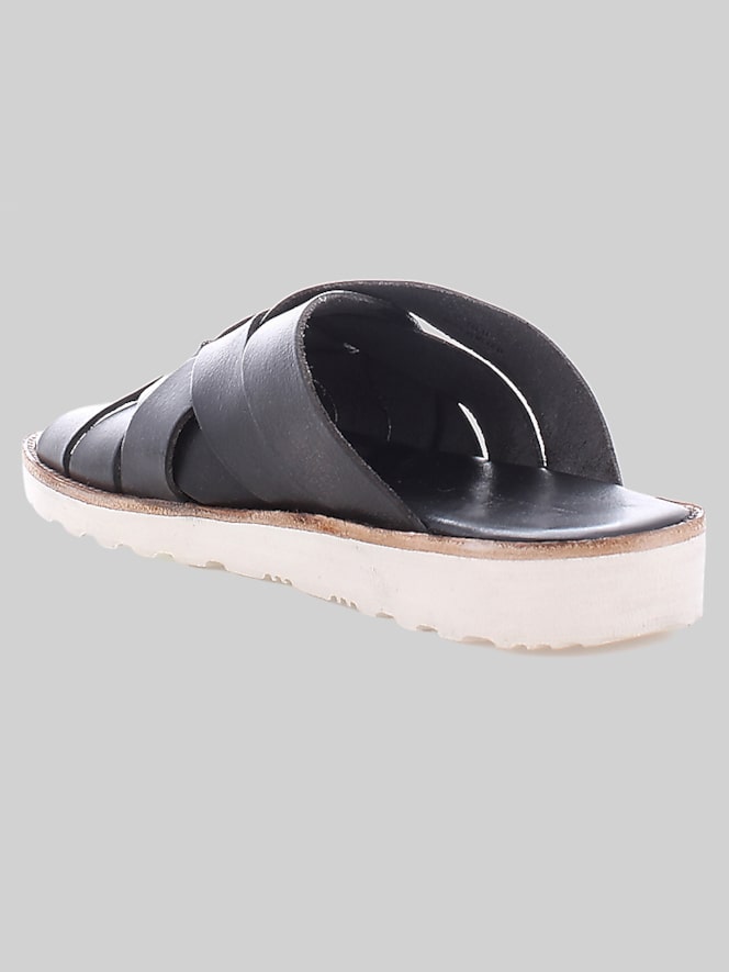 Bedstu Abraham Slide Sandals