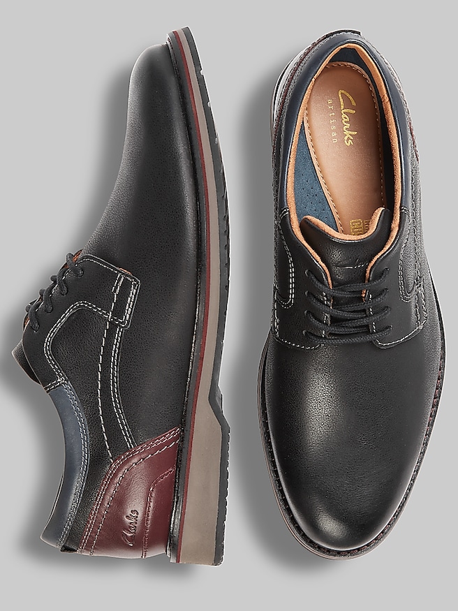 Clarks Men's Monahan Plain Toe Oxfords , Black