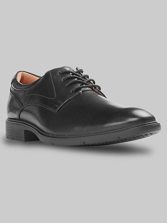 Clarks Eldredge Plain Toe Oxfords