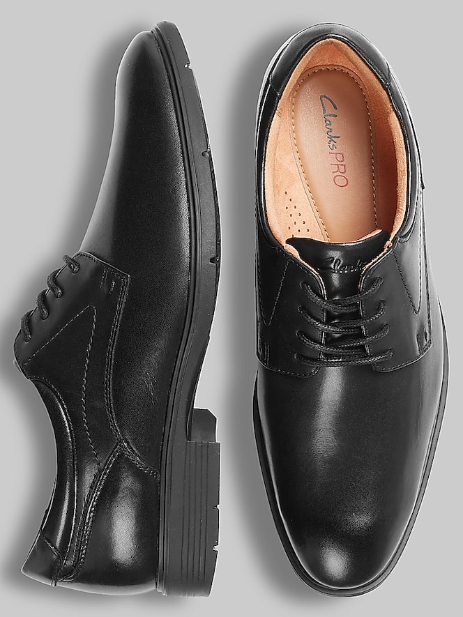 Clarks Eldredge Plain Toe Oxfords