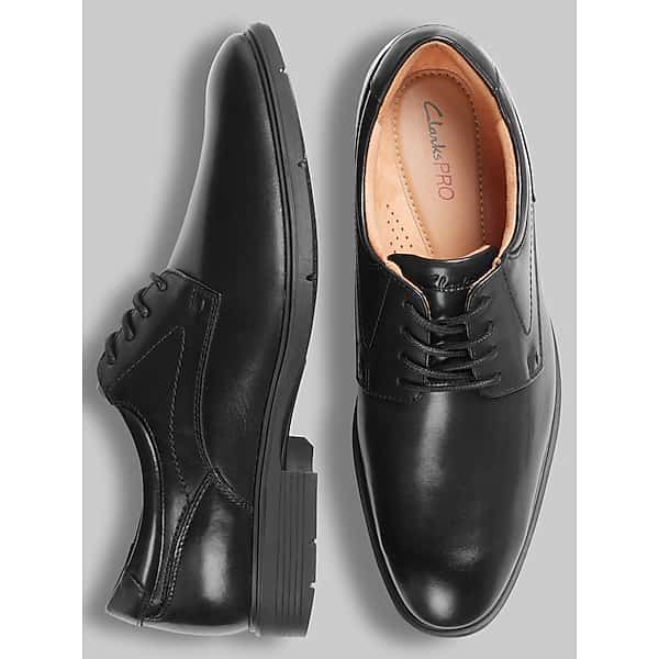 Clarks Men's Eldredge Plain Toe Oxfords Black - Size: 7 WIDE TMW43BE07W02