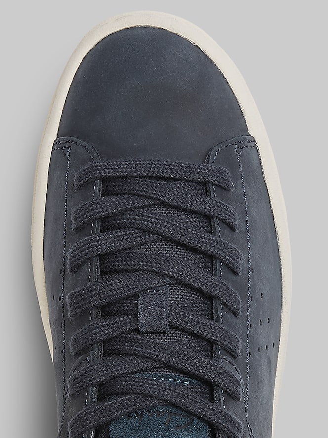 Clarks Courtlite 2 Run Plain Toe Sneakers