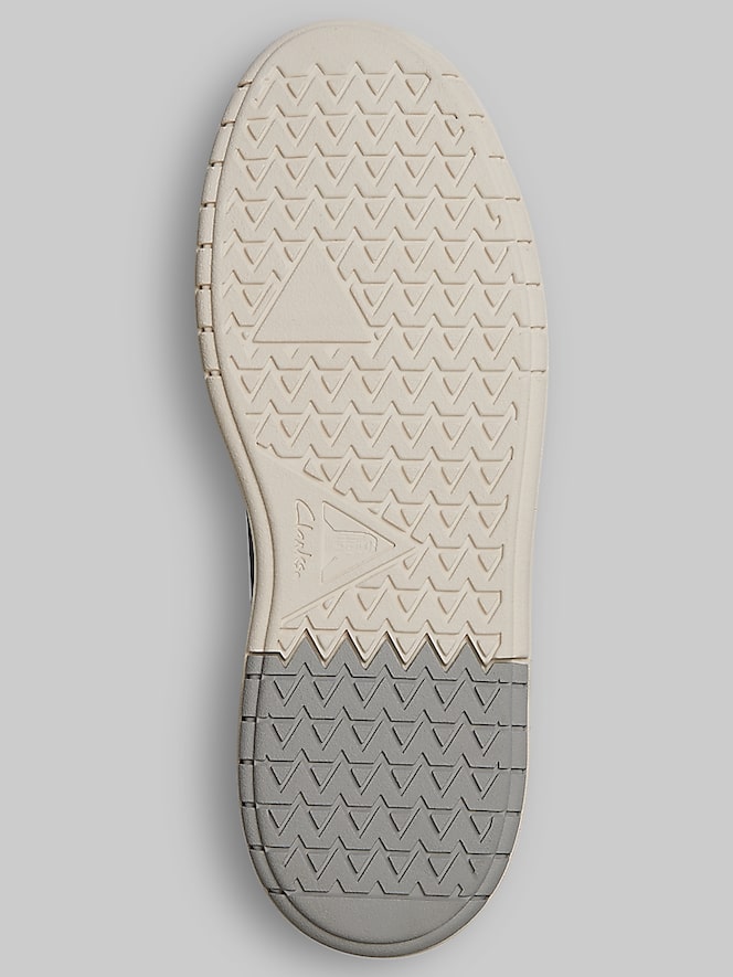 Clarks Courtlite 2 Run Plain Toe Sneakers