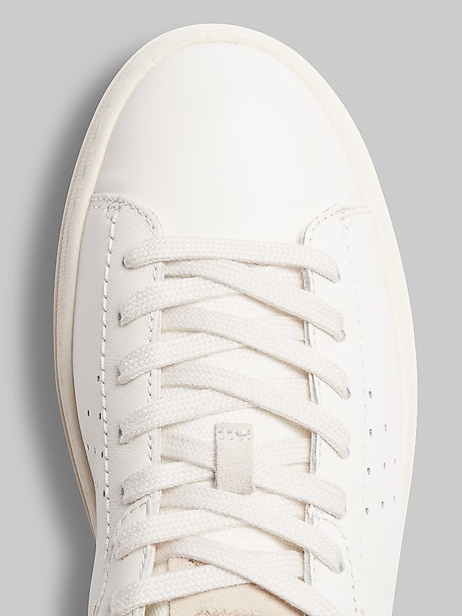 Clarks Courtlite 2 Run Plain Toe Sneakers