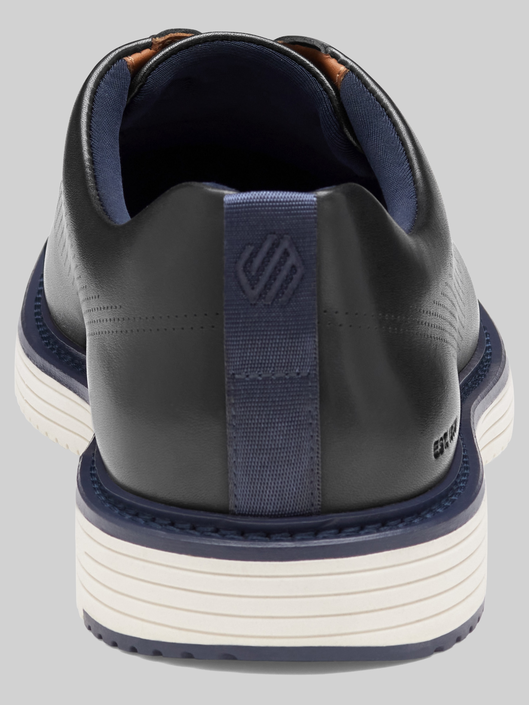 Upton One-Piece Perfed Plain Toe Oxfords