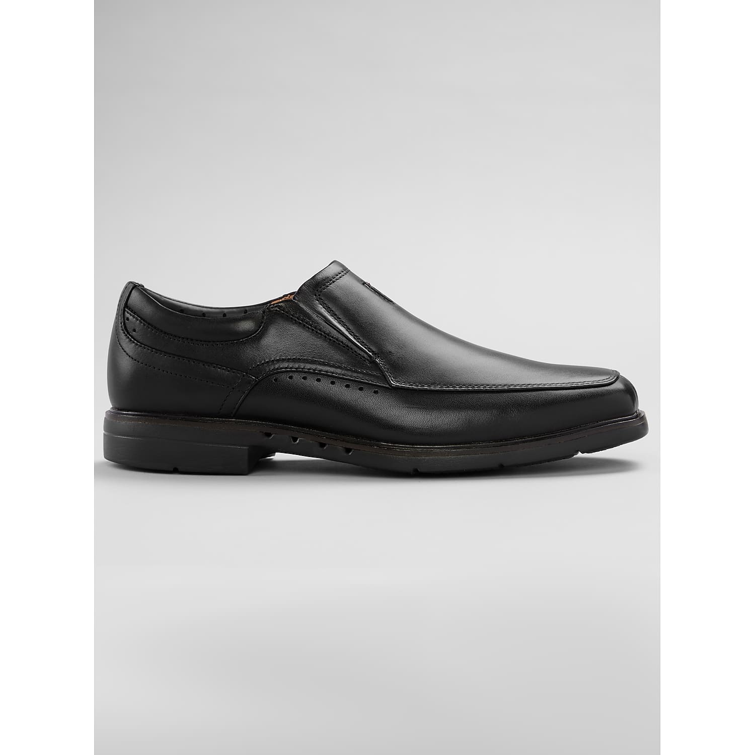 Clarks Un Kendric Go Men’s Leather Moc Toe Slip-On Loafers in Black – Comfortable Dress Casual Shoes, Size 9 D Width
