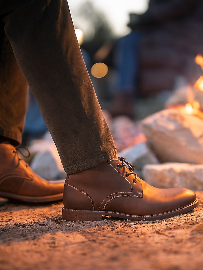Florsheim Lodge Chukka Boots