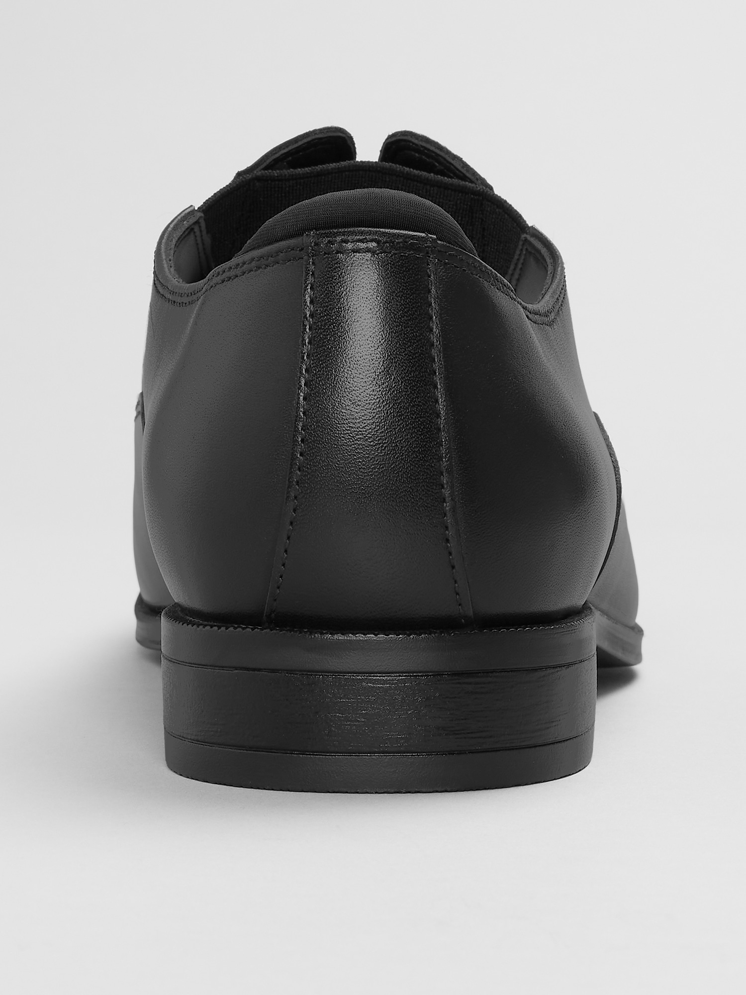 CHILLFLEX Cap Toe Dress Shoes