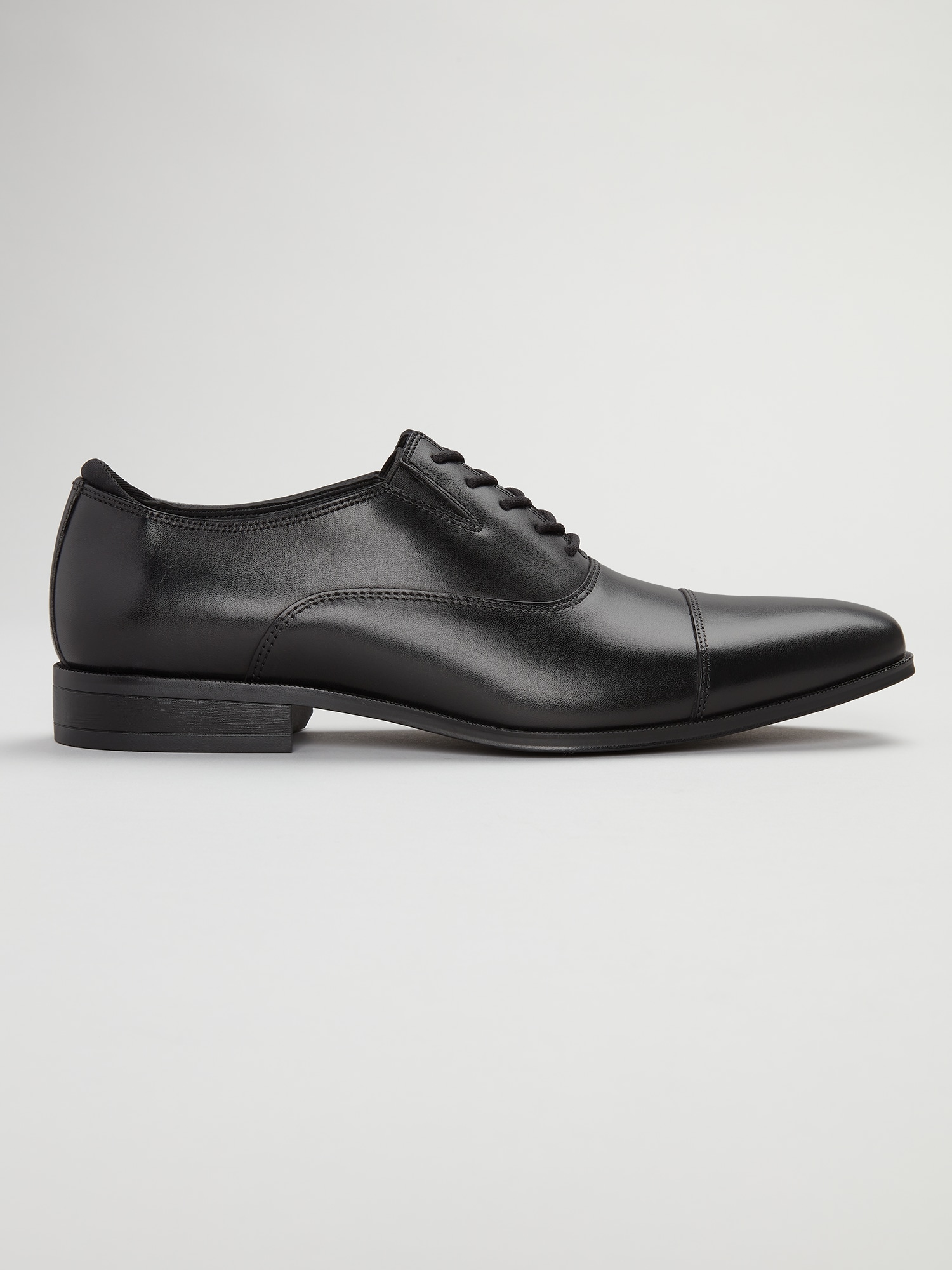 CHILLFLEX Cap Toe Dress Shoes