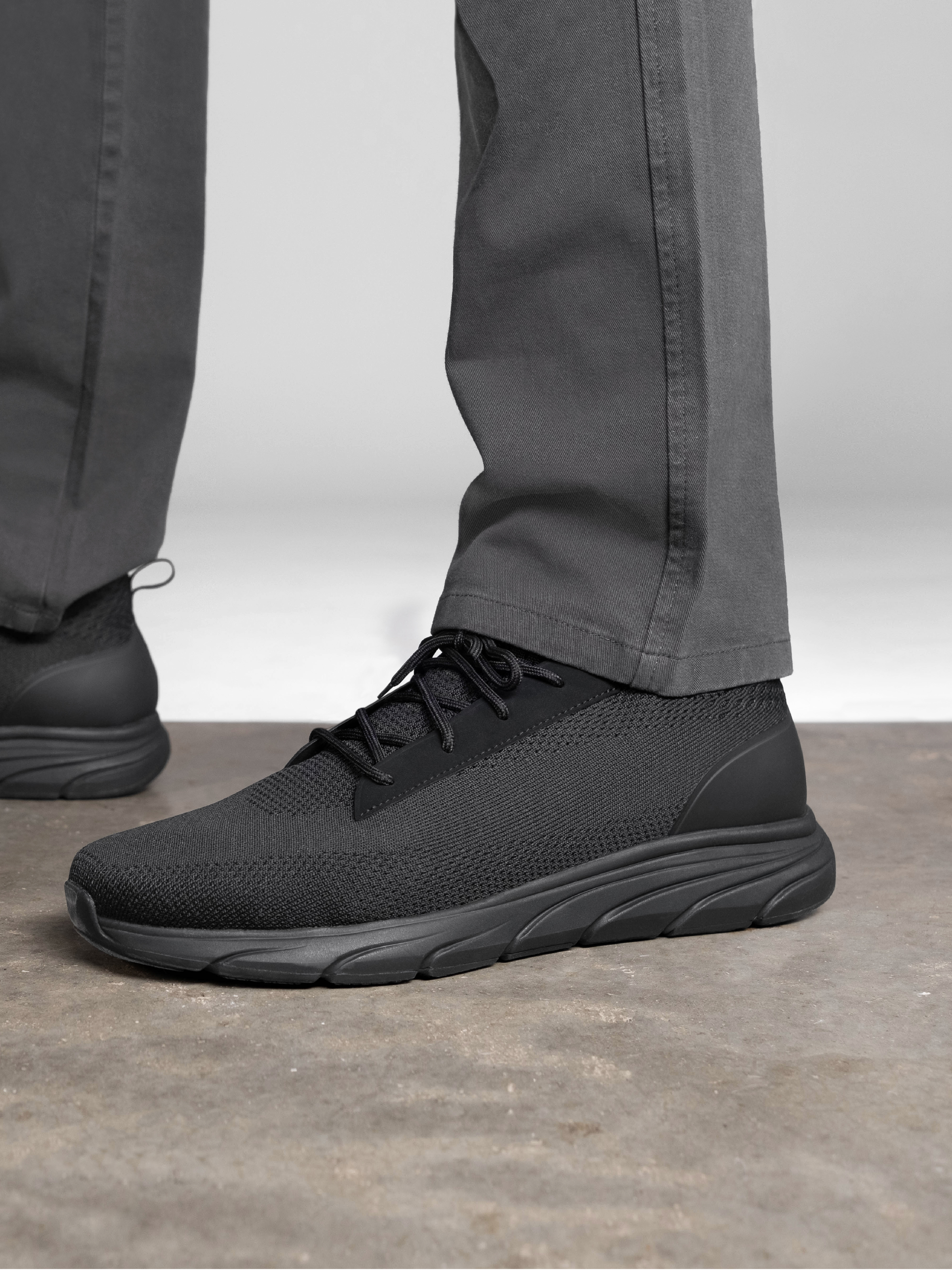 Thompson Kit Sneakers