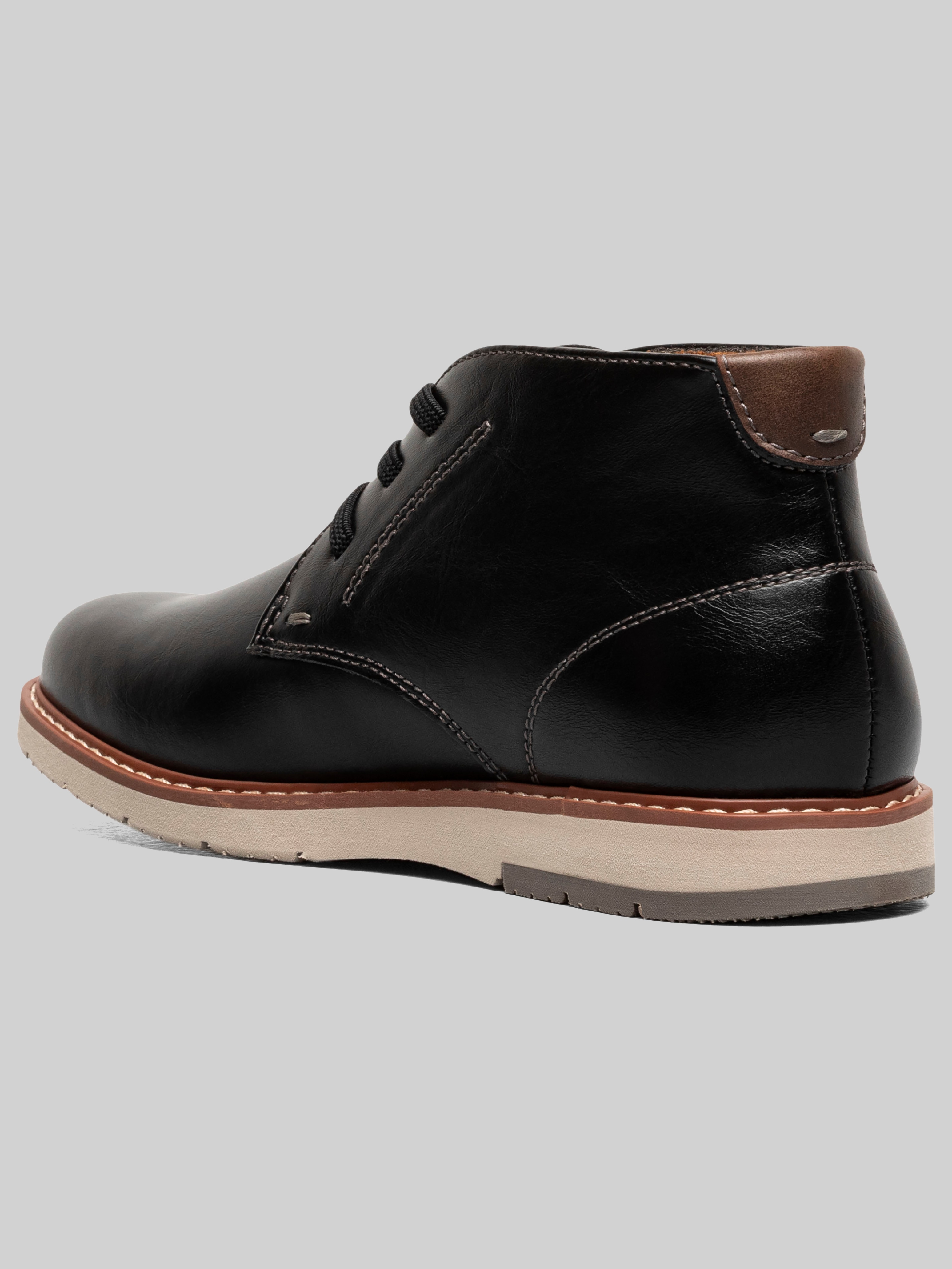 Vibe Jr. Boys Plain Toe Chukka Boots