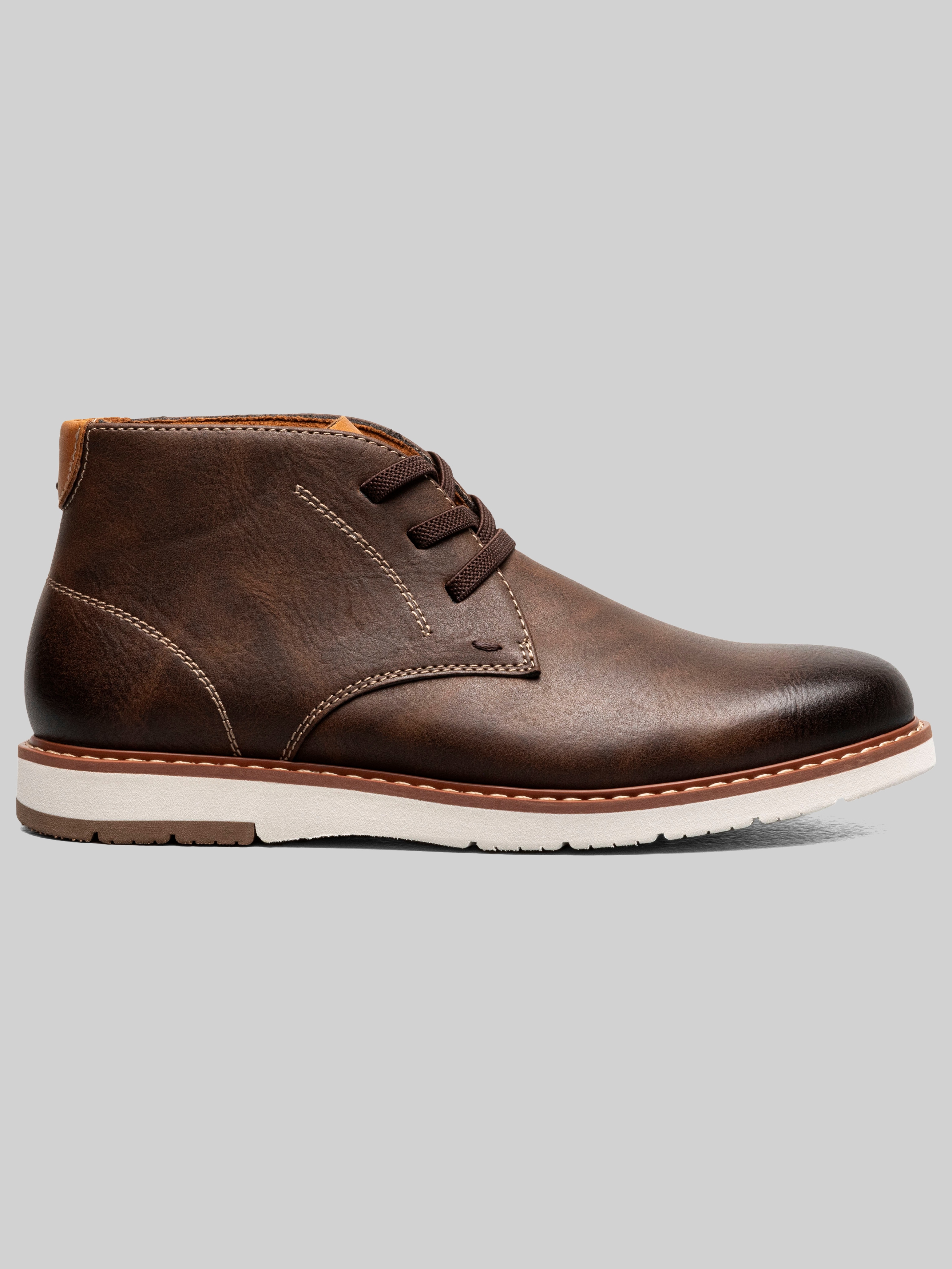 Vibe Jr. Boys Plain Toe Chukka Boots