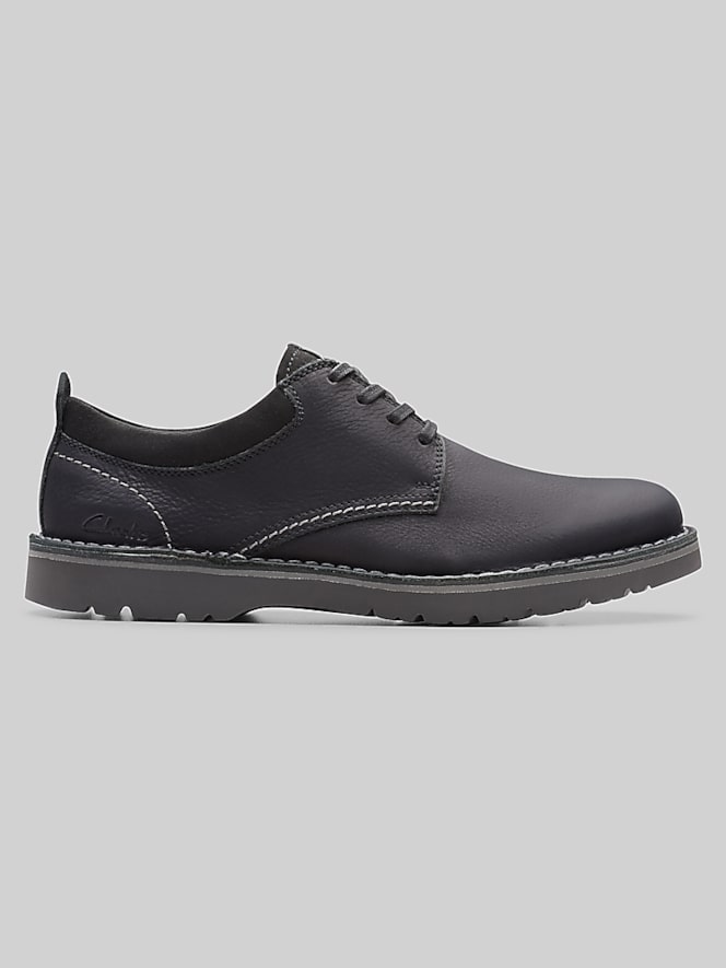 Clarks Eastridge Casual Low Plain Toe Oxfords
