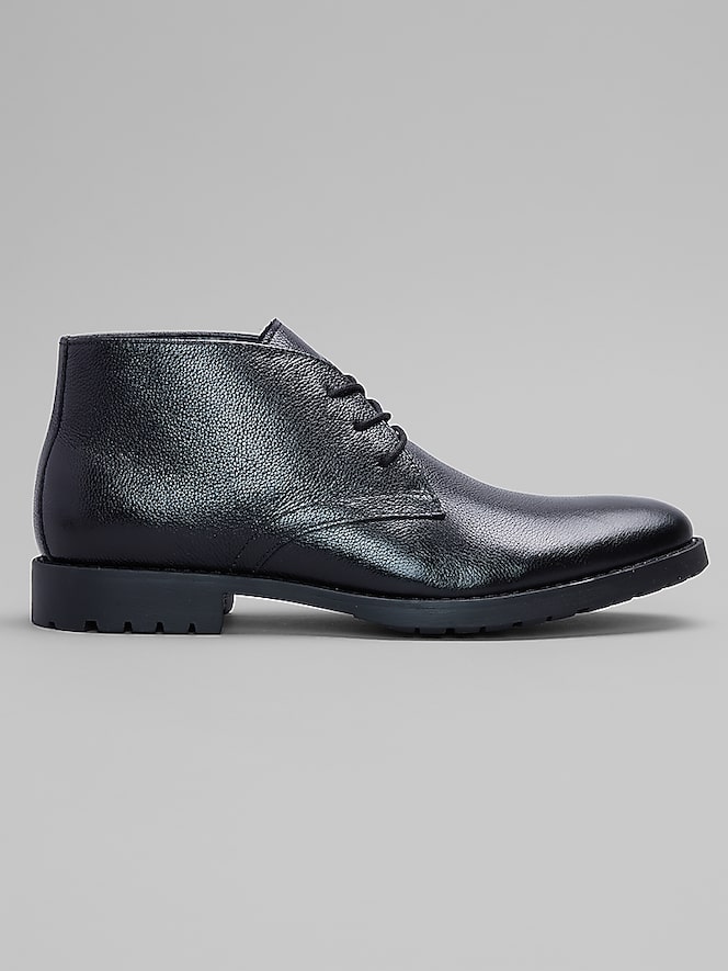 Joseph Abboud Pebble Leather Chukka Boot