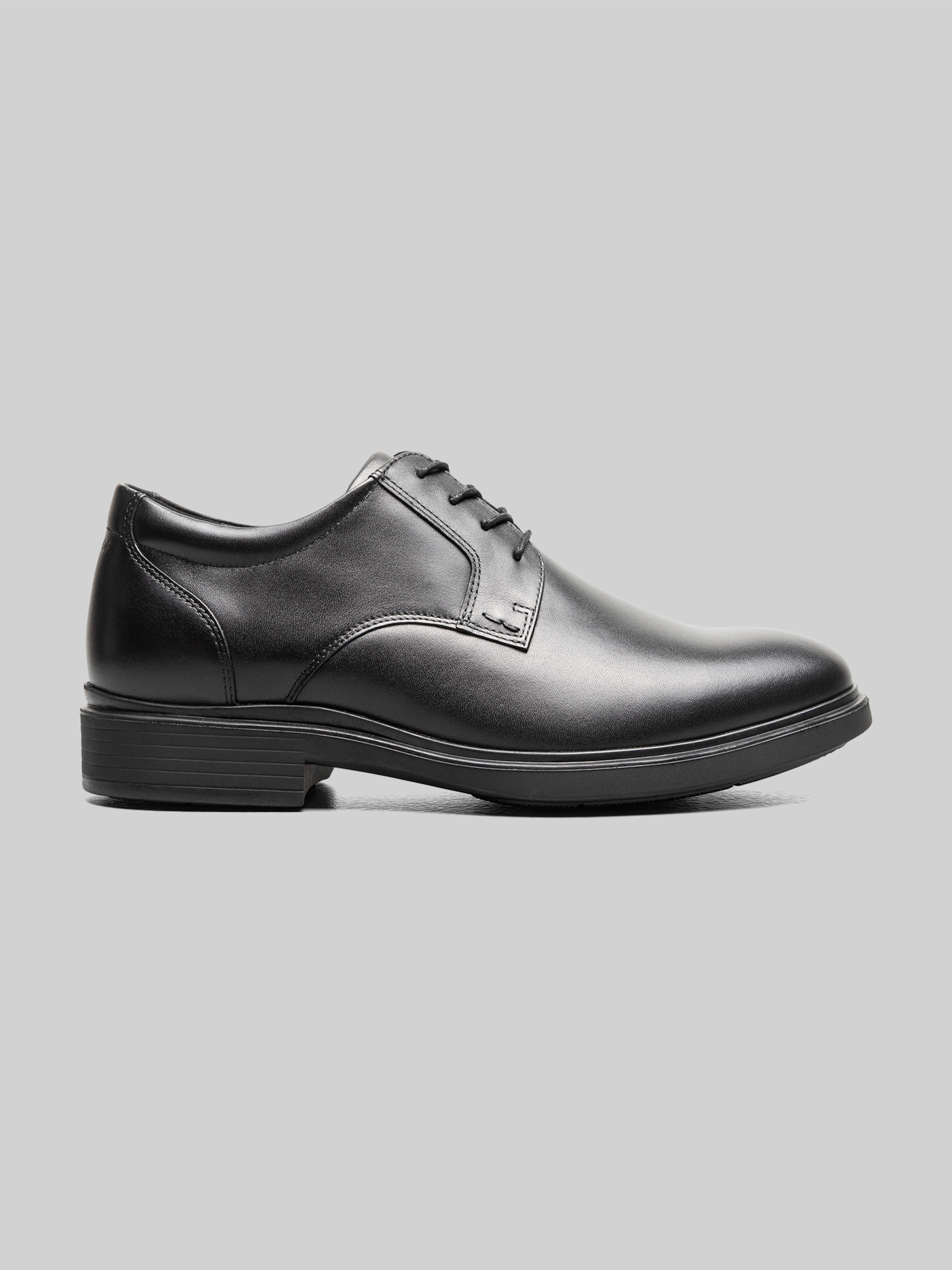 Forecast II Waterproof Plain Toe Oxfords