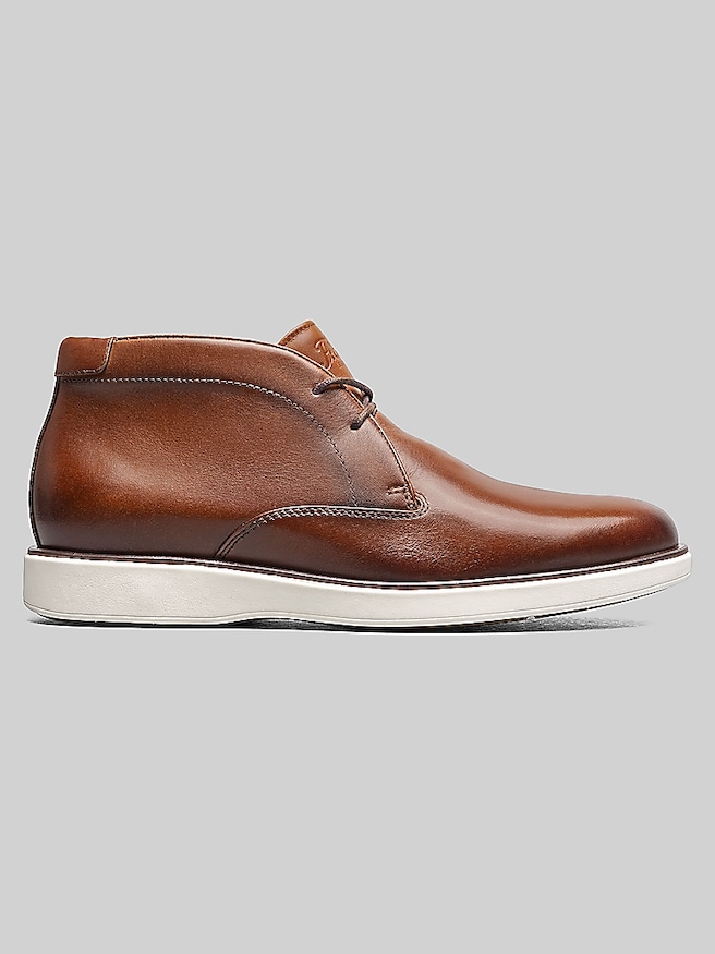Florsheim Avenue Plain Toe Chukka Boots Cognac