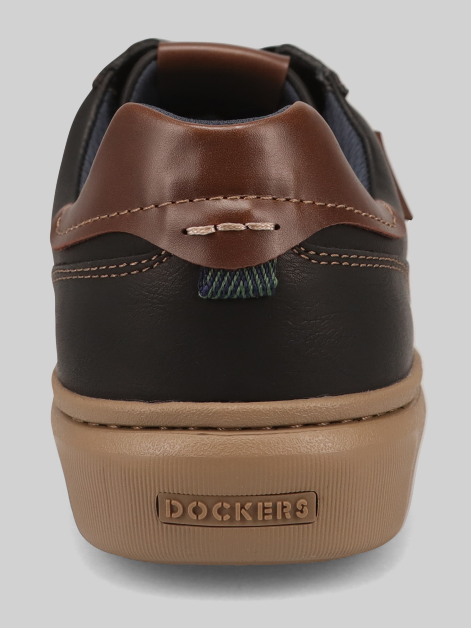 Voyage Sneaker